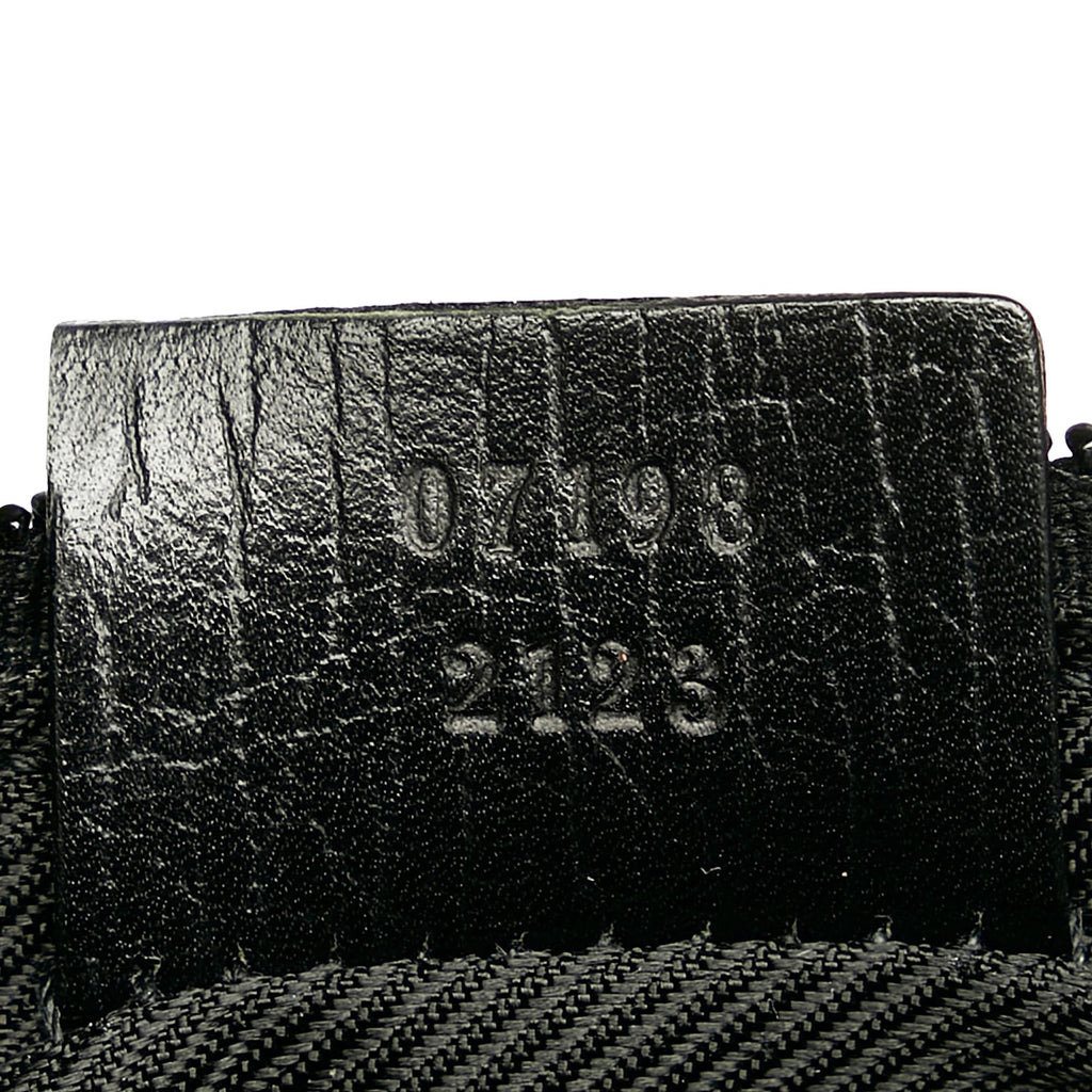 Gucci GG Canvas Boat Baguette (SHG-31770)