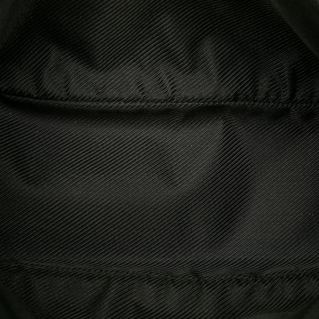 Gucci GG Canvas Boat Baguette (SHG-31770)