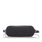 Gucci GG Canvas Boat Baguette (SHG-32079)
