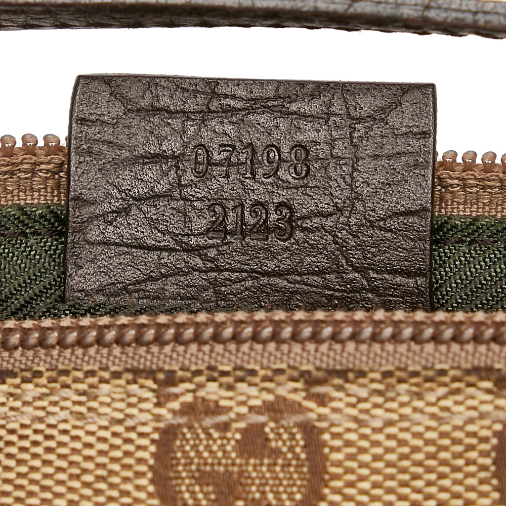 Gucci GG Canvas Boat Baguette (SHG-32204)