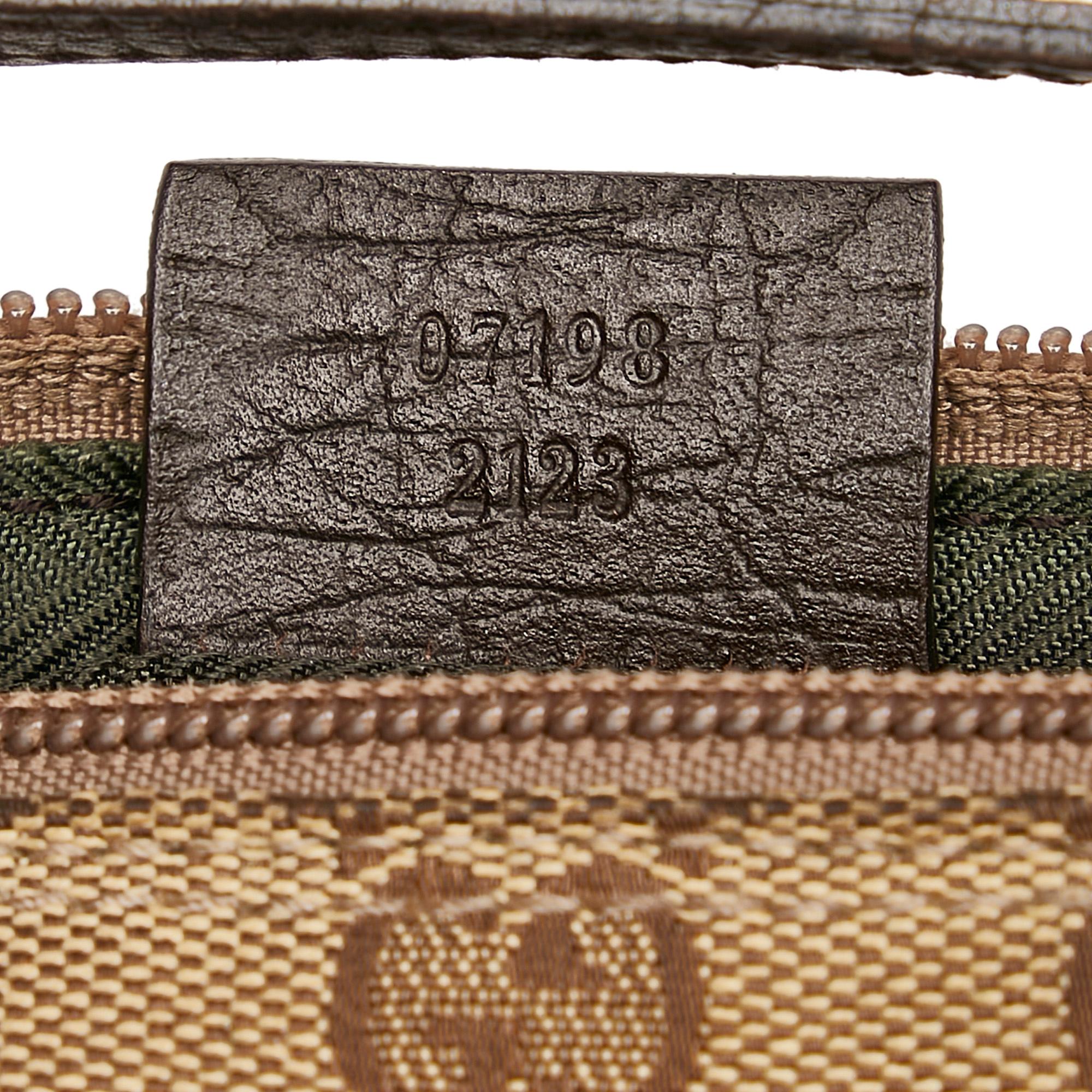 Gucci GG Canvas Boat Baguette (SHG-32204)