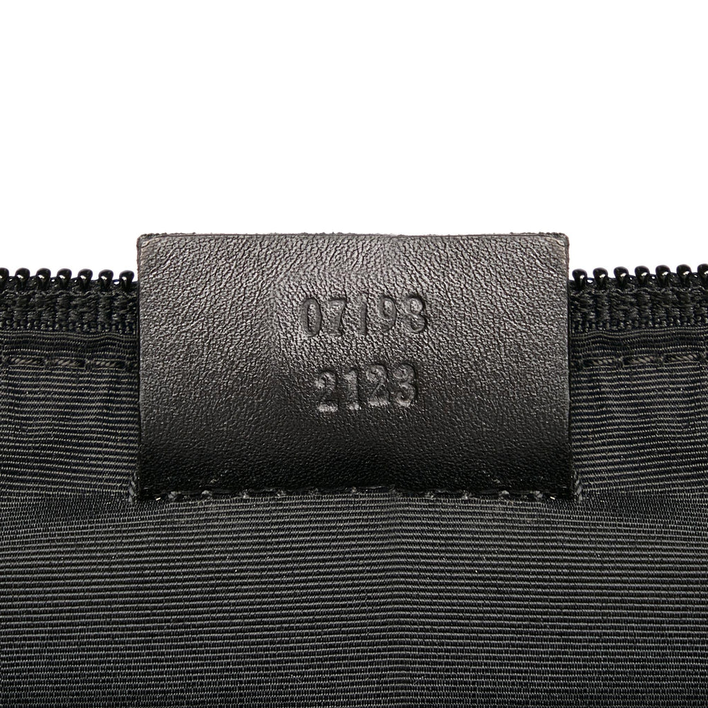 Gucci GG Canvas Boat Baguette (SHG-32251)