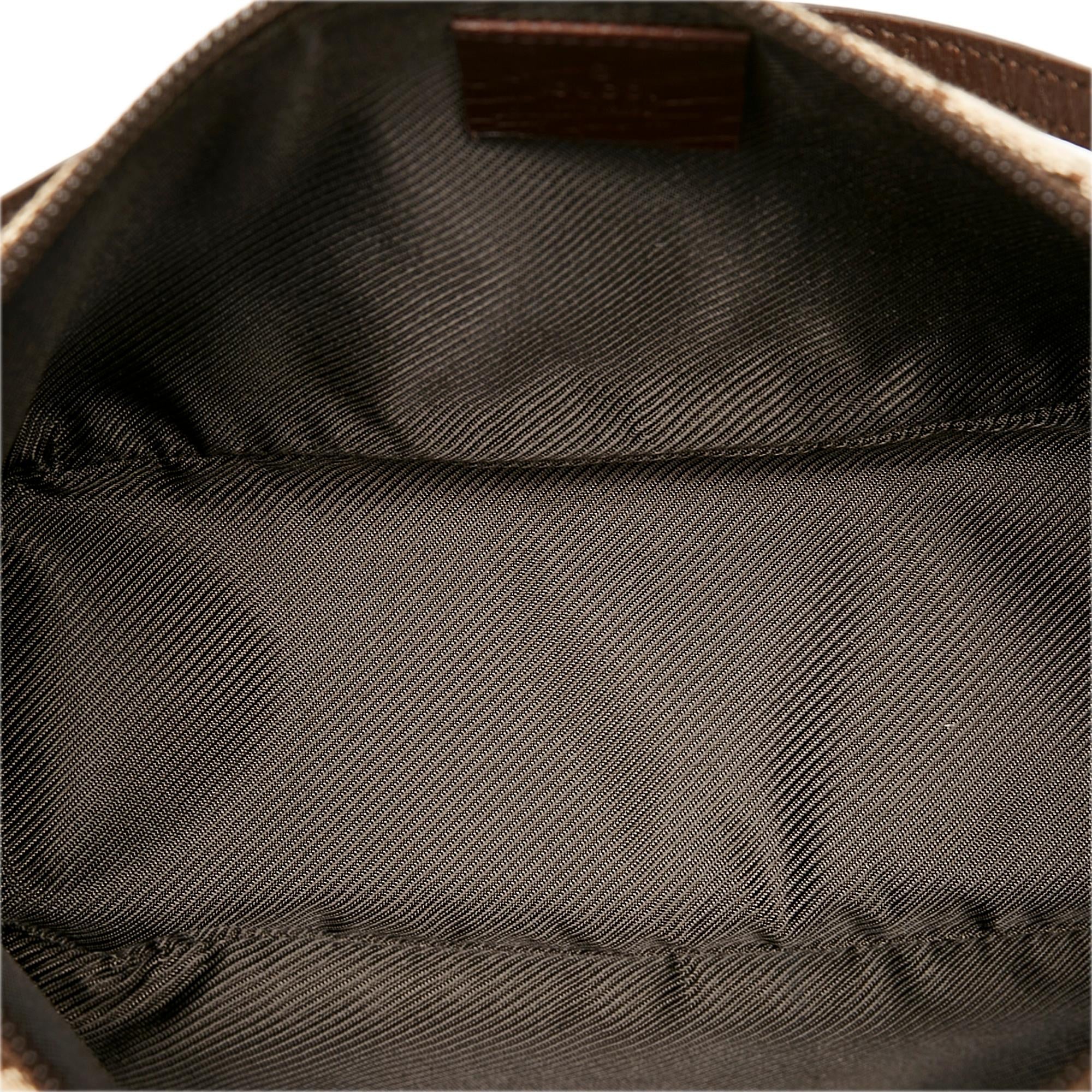 Gucci GG Canvas Boat Baguette (SHG-32757)