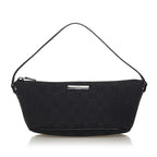 Gucci GG Canvas Boat Baguette (SHG-32776)