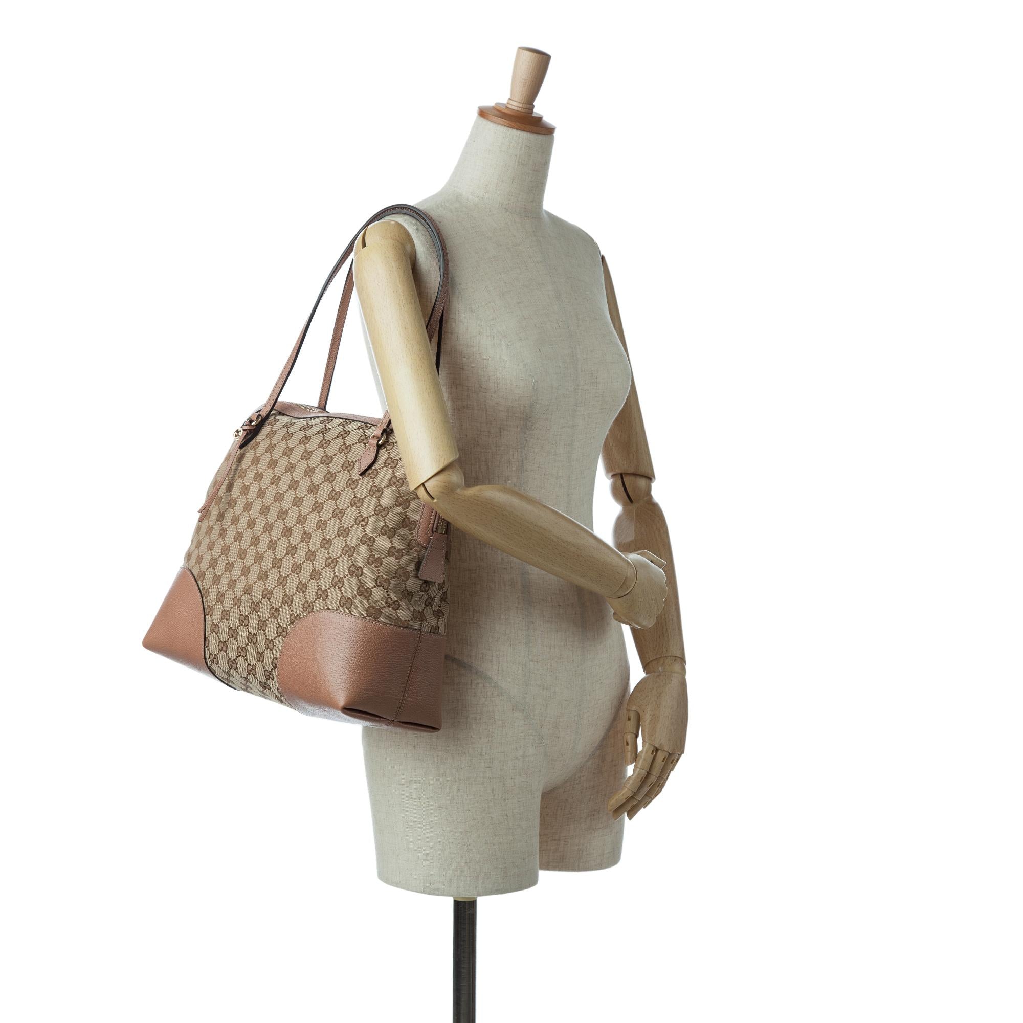 Gucci GG Canvas Bree Shoulder Bag (SHG-peTxRU)