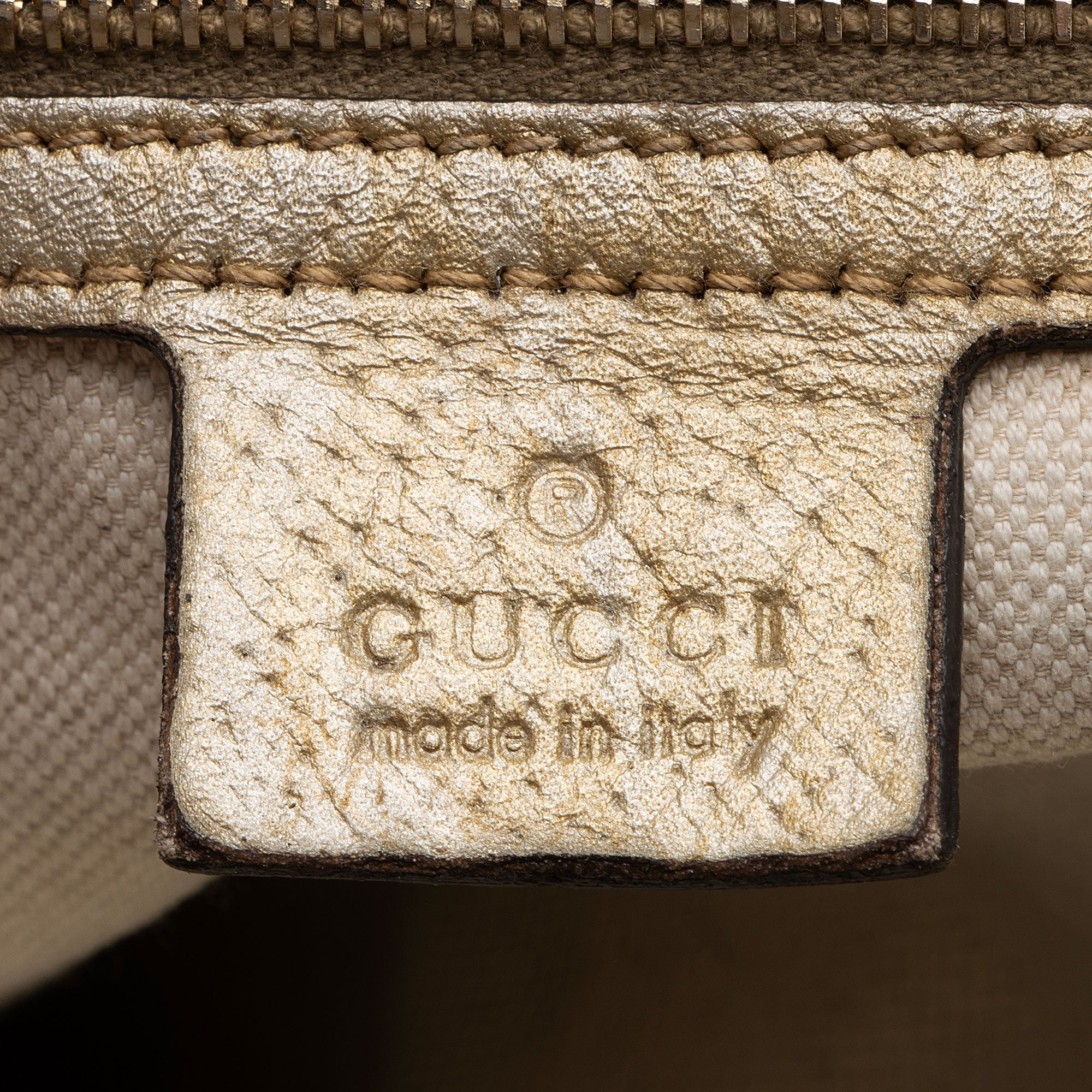 Gucci GG Canvas Bree Tote (SHF-9TFhBr)
