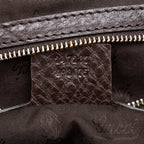 Gucci GG Canvas Charm Tote (SHG-n6X4id)