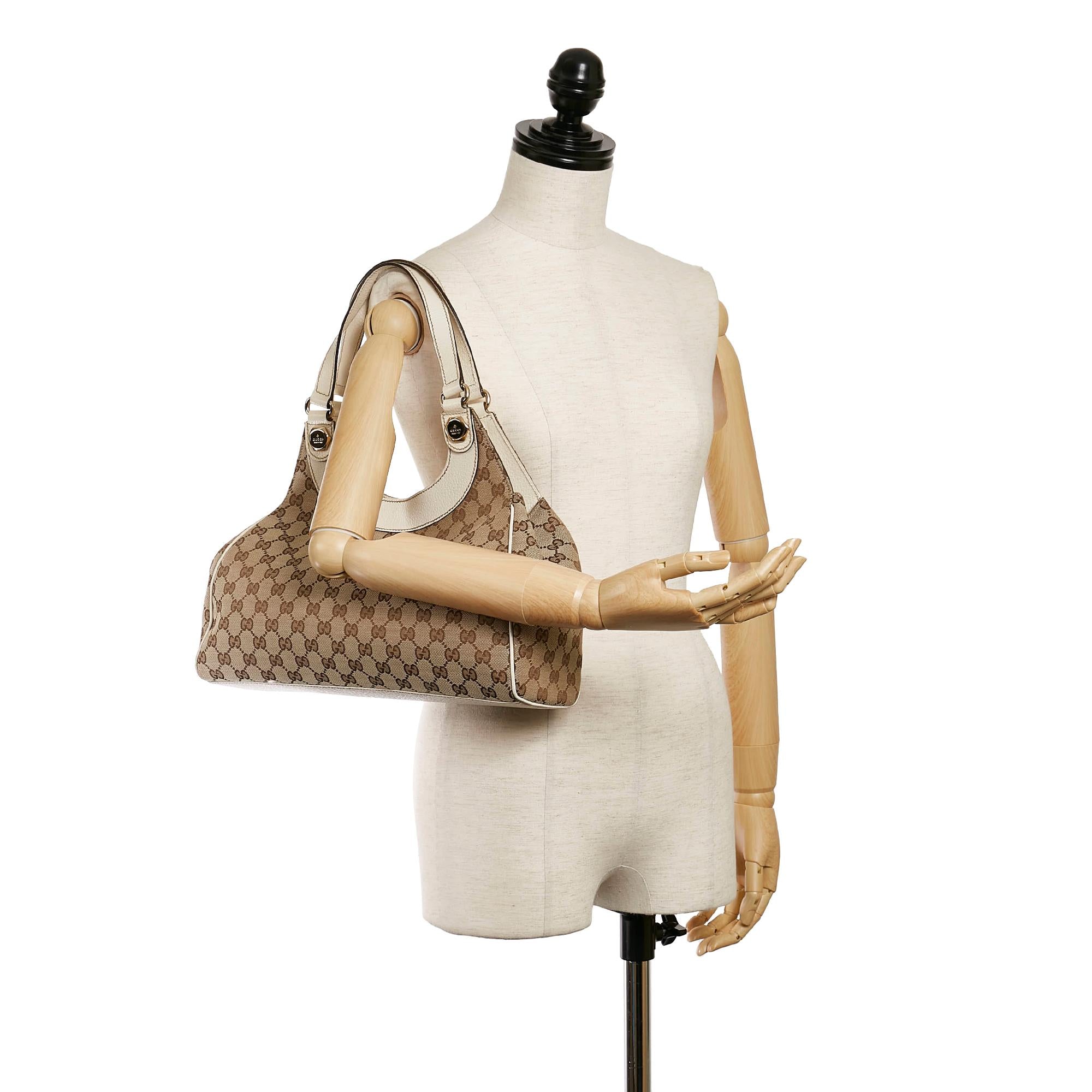 Gucci GG Canvas Charmy Shoulder Bag (SHG-30421)