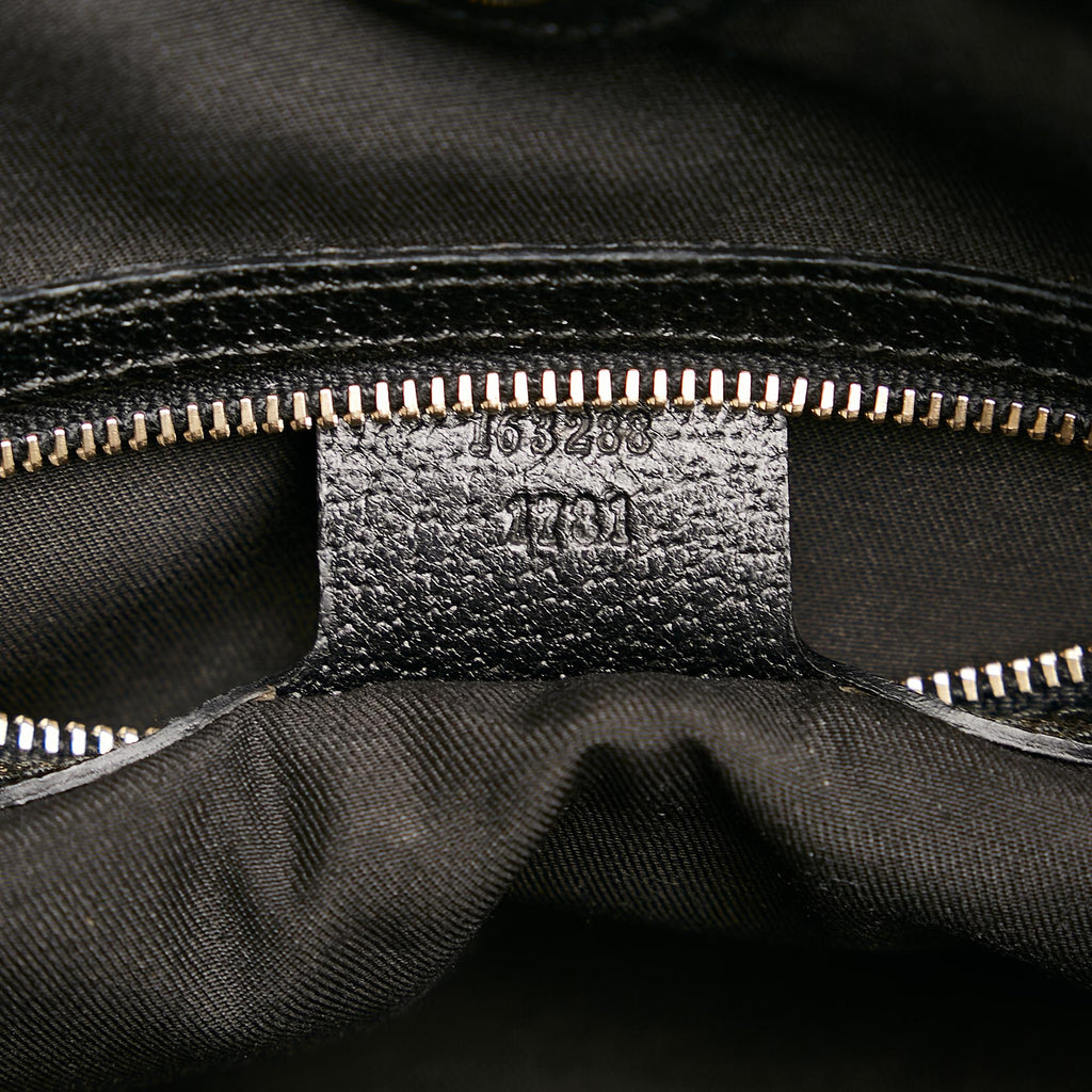 Gucci GG Canvas Charmy Shoulder Bag (SHG-36821)
