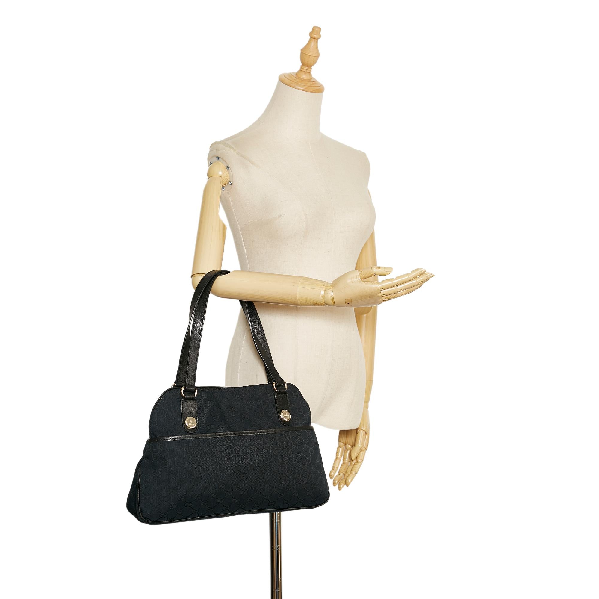 Gucci GG Canvas Charmy Shoulder Bag (SHG-XMFLg9)