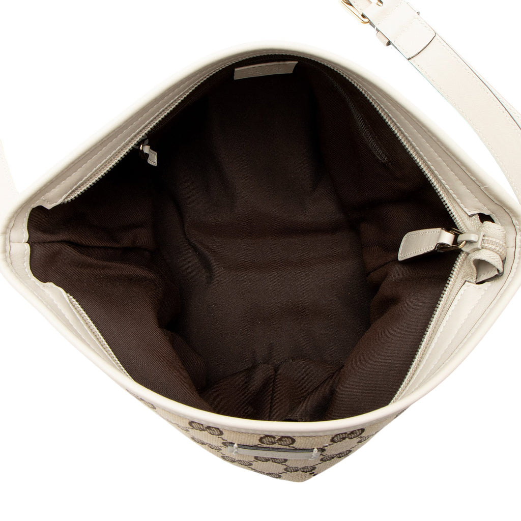 Gucci GG Canvas Classic Flat Medium Messenger
