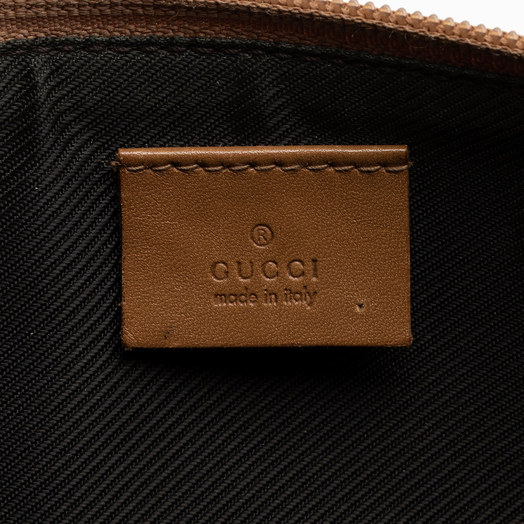 Gucci GG Canvas Classic Pochette (SHF-3v5l8V)