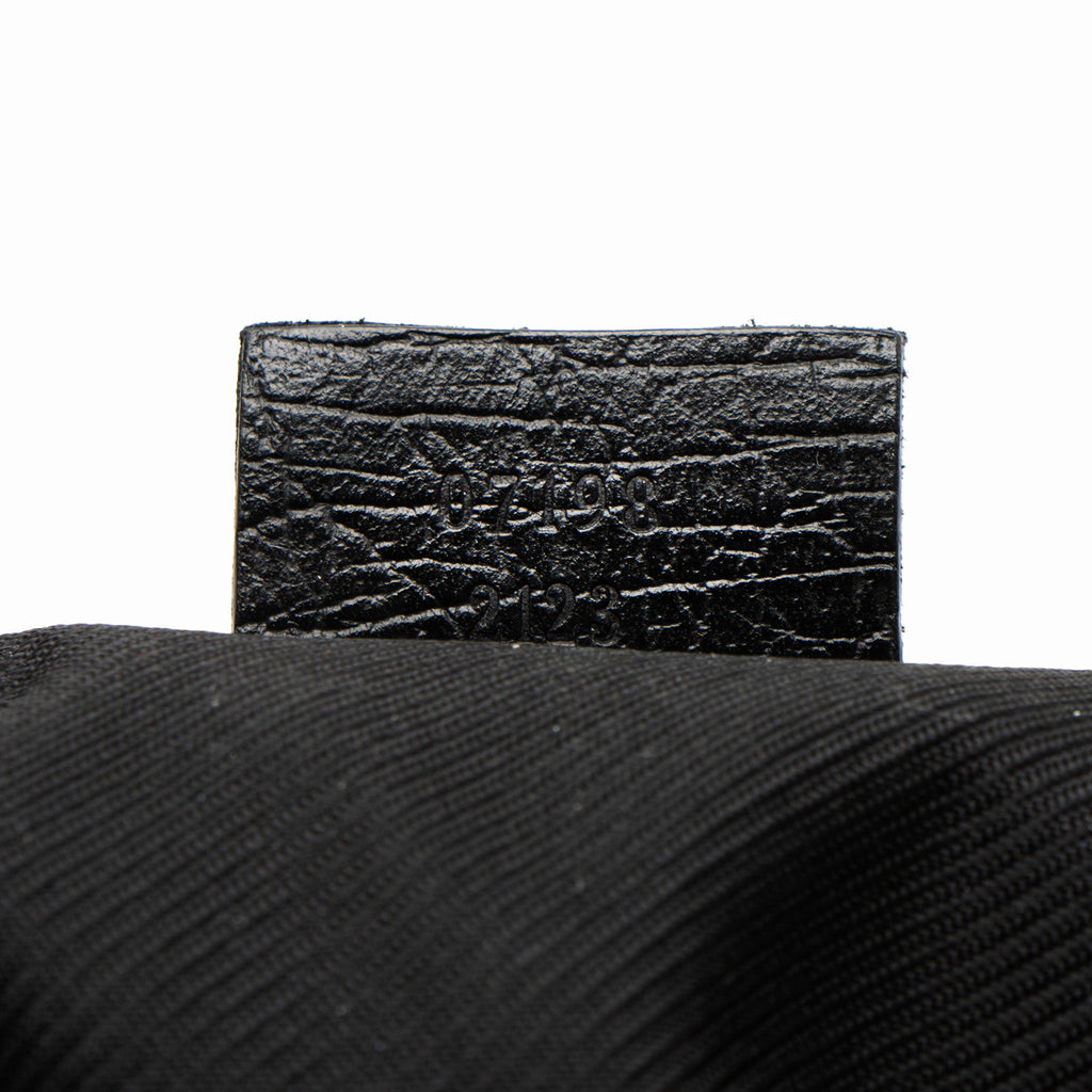 Gucci GG Canvas Classic Pochette
