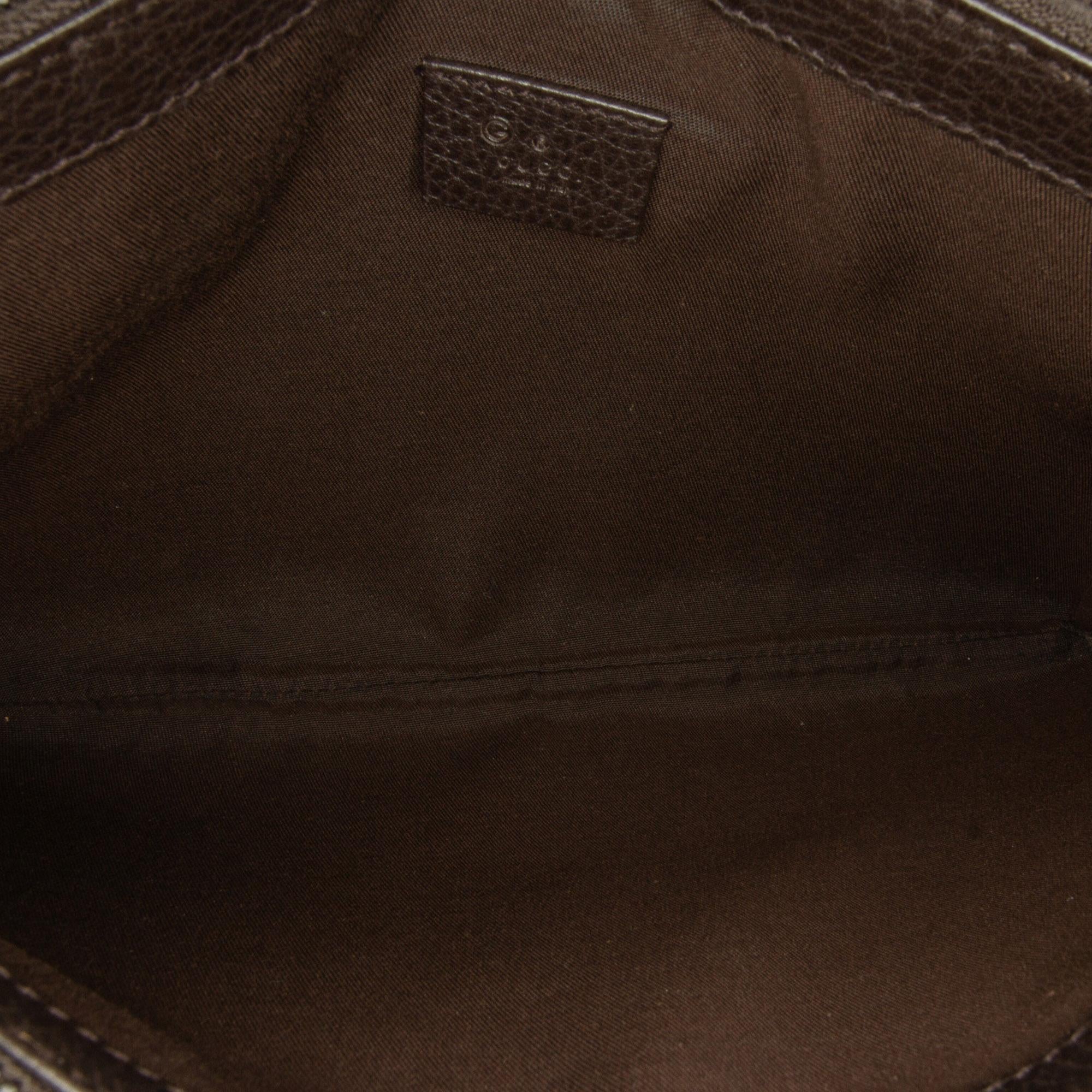 Gucci GG Canvas Clutch Bag (SHG-NZQrZr)