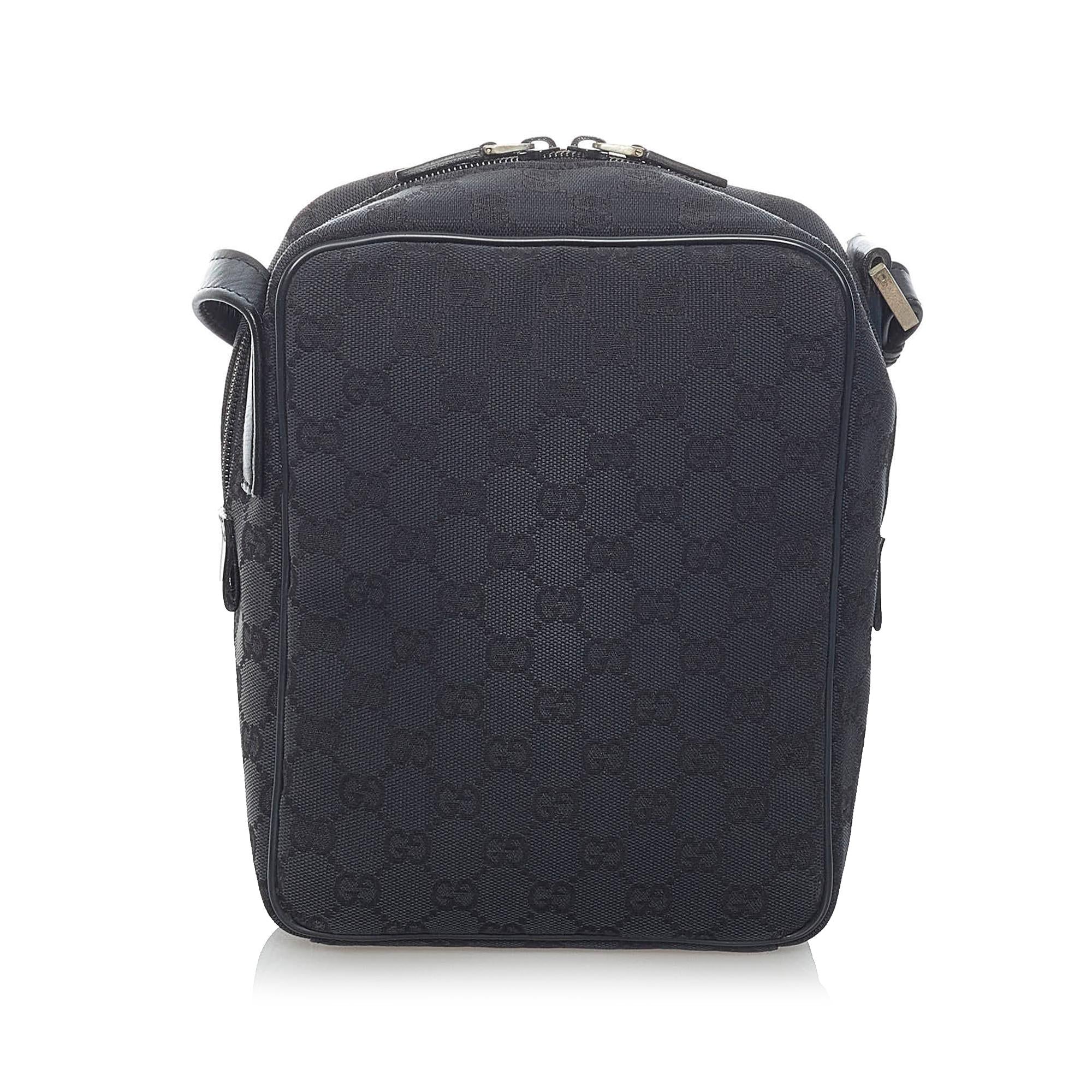 Gucci GG Canvas Crossbody Bag (SHG-31143)