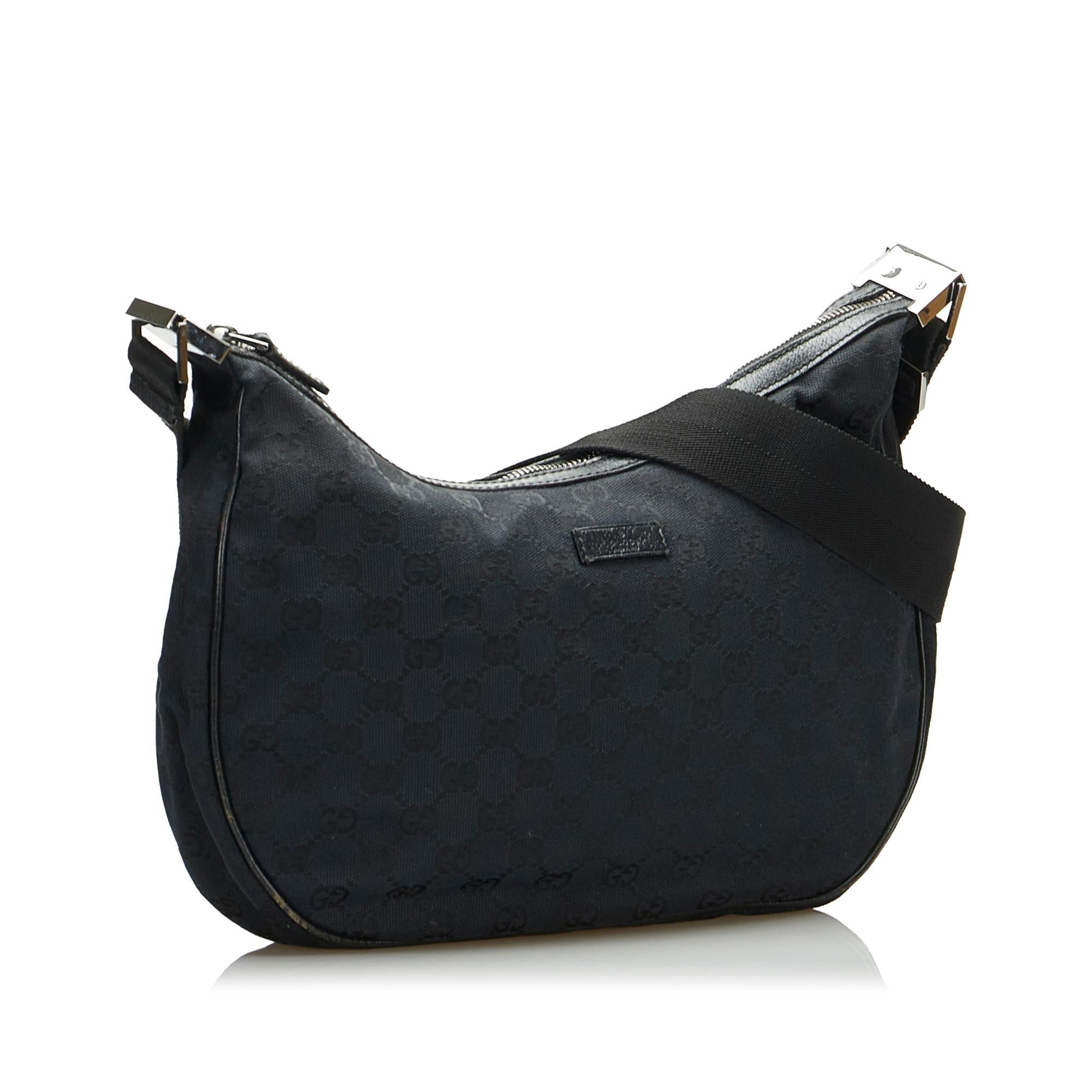 Gucci GG Canvas Crossbody Bag (SHG-Y22gvT)