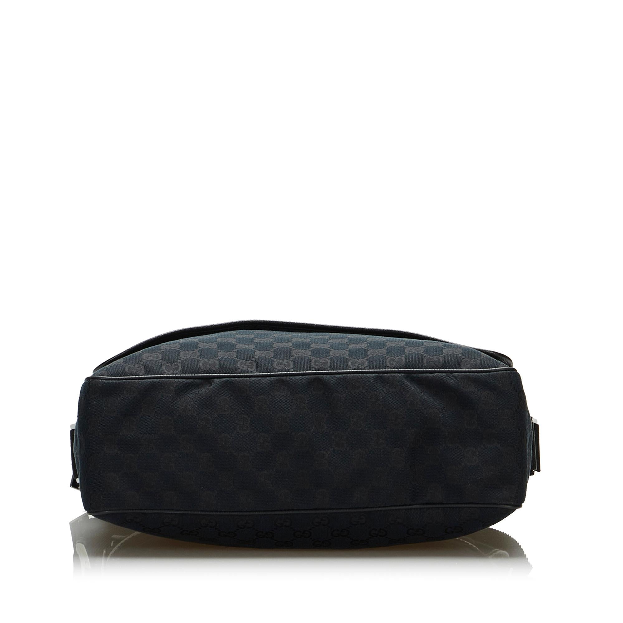 Gucci GG Canvas Crossbody Bag (SHG-yXdfQ3)