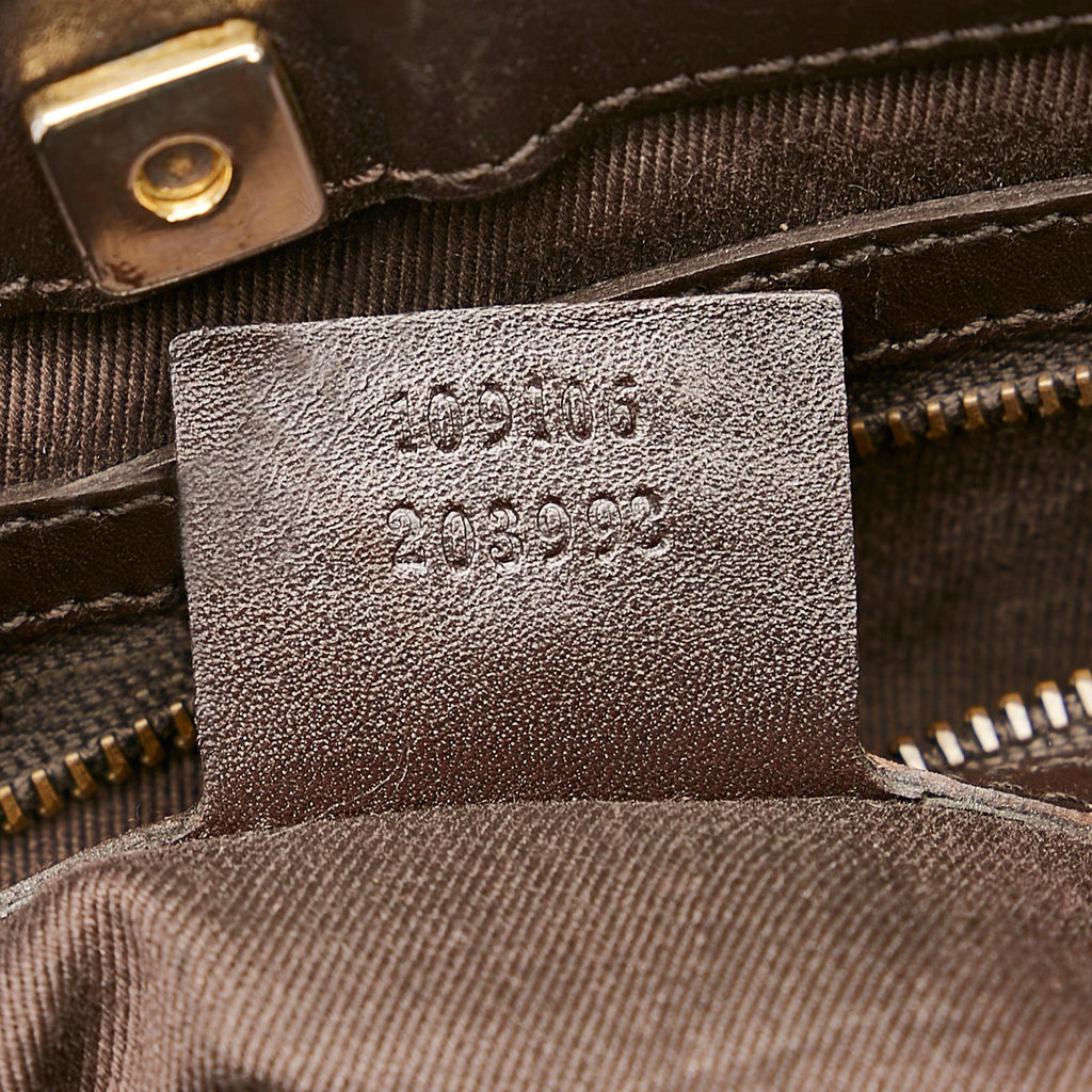 Gucci GG Canvas Crossbody Bag (SHG-opFXVL)