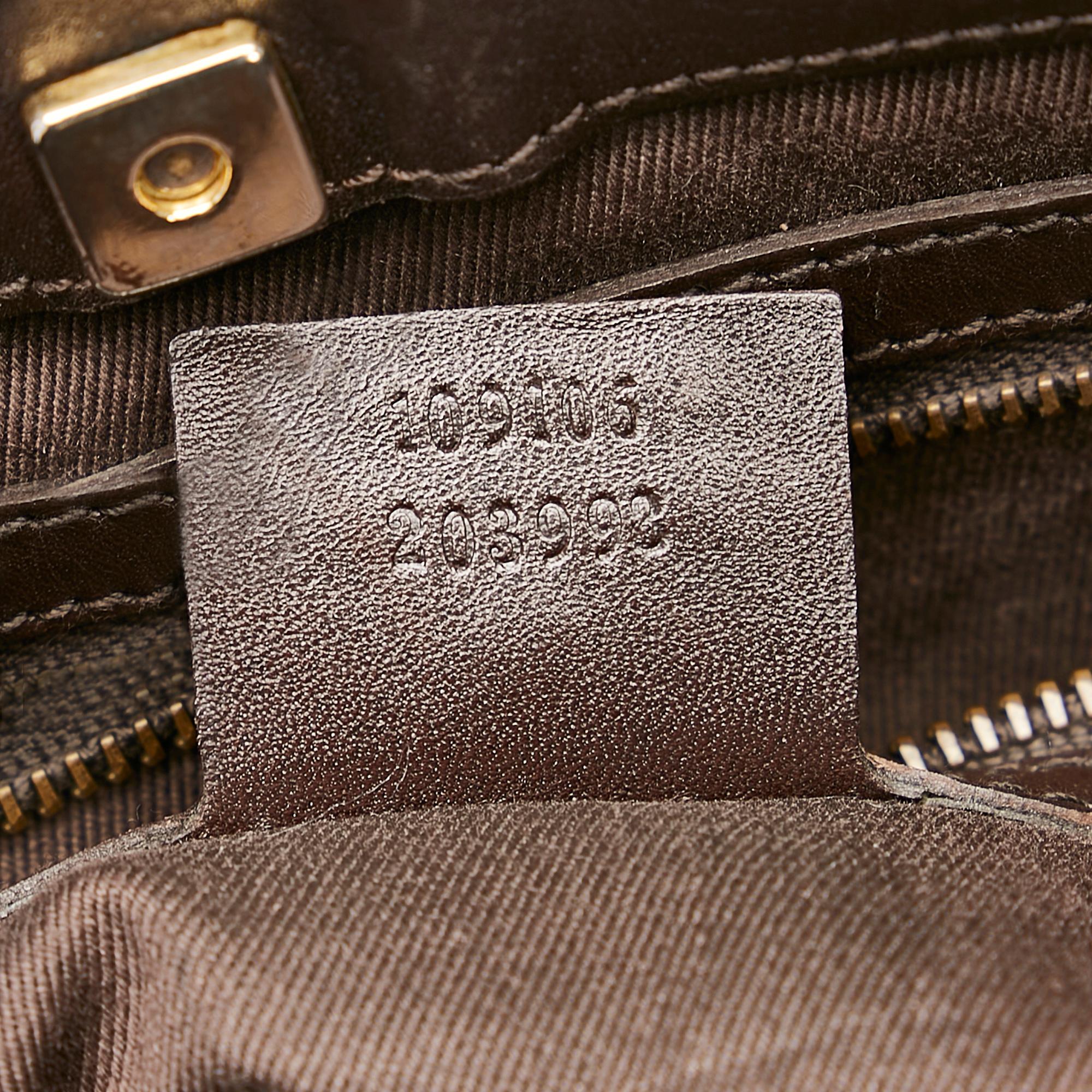 Gucci GG Canvas Crossbody Bag (SHG-opFXVL)