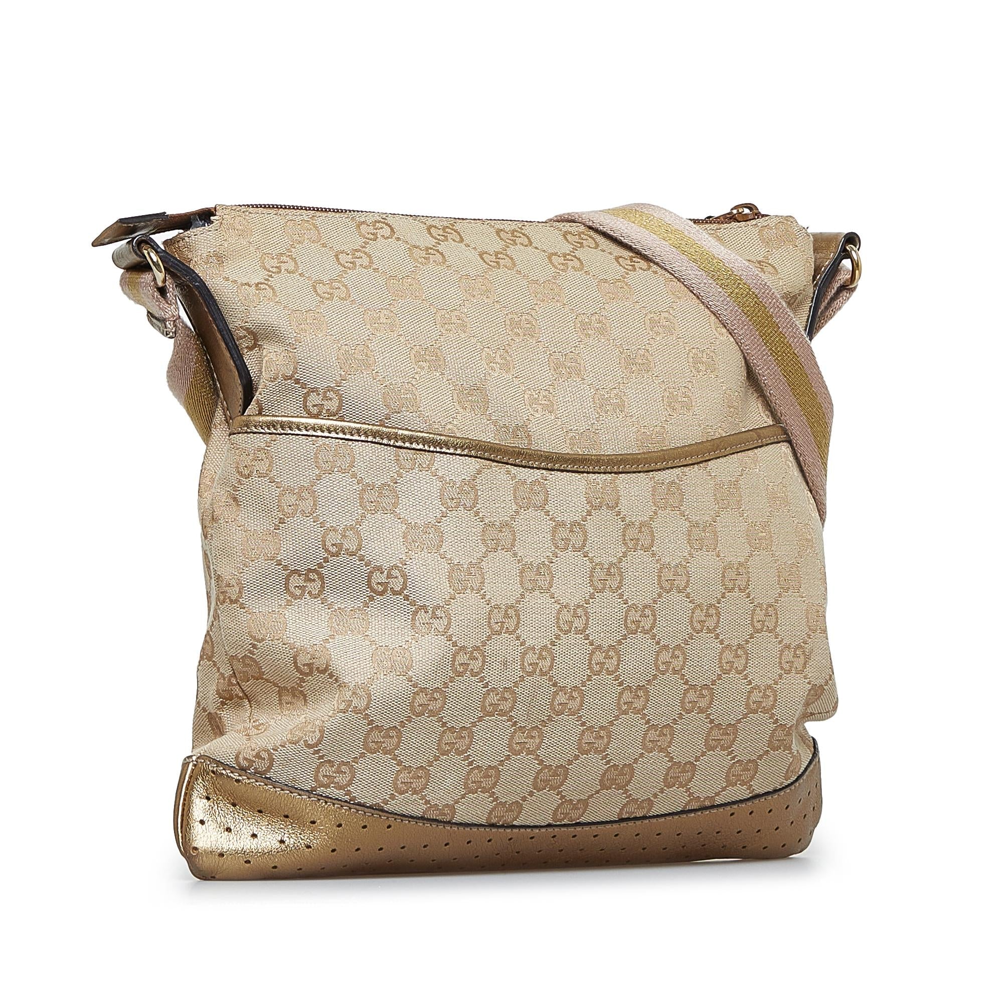 Gucci GG Canvas Crossbody Bag (SHG-am6vgN)