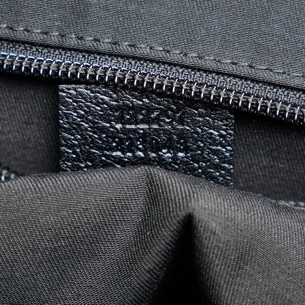 Gucci GG Canvas Crossbody Bag (SHG-nqFUgN)