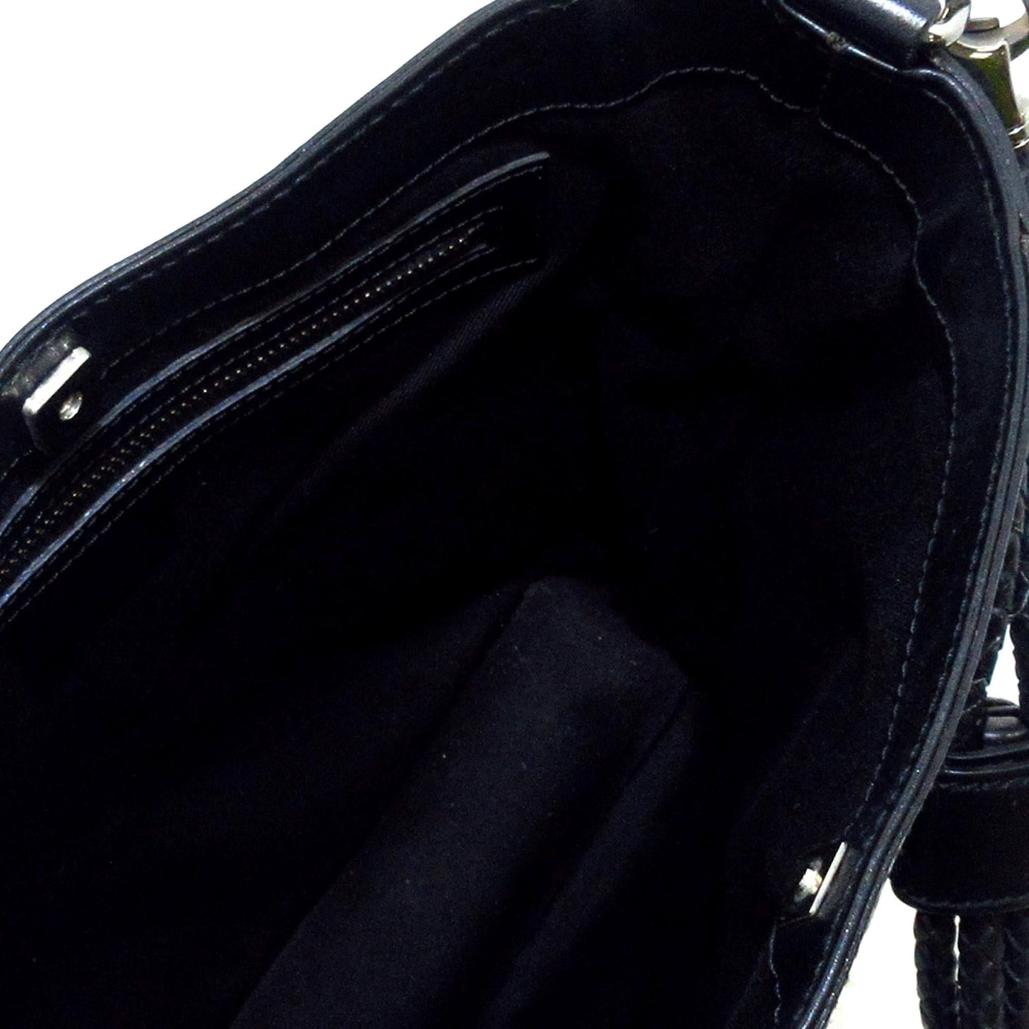 Gucci GG Canvas Crossbody (SHG-mkECIq)