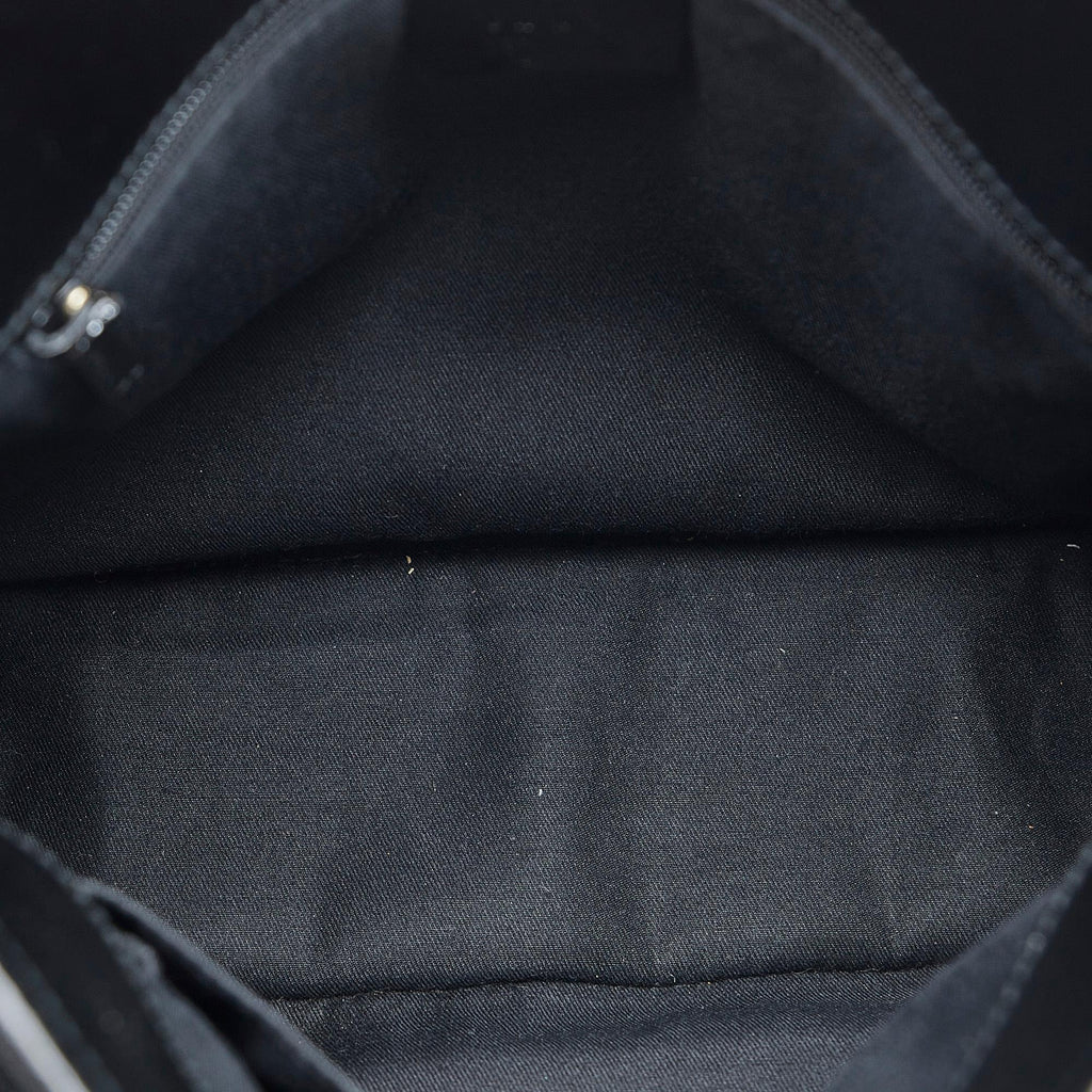 Gucci GG Canvas Eclipse Crossbody (SHG-CBEDQi)