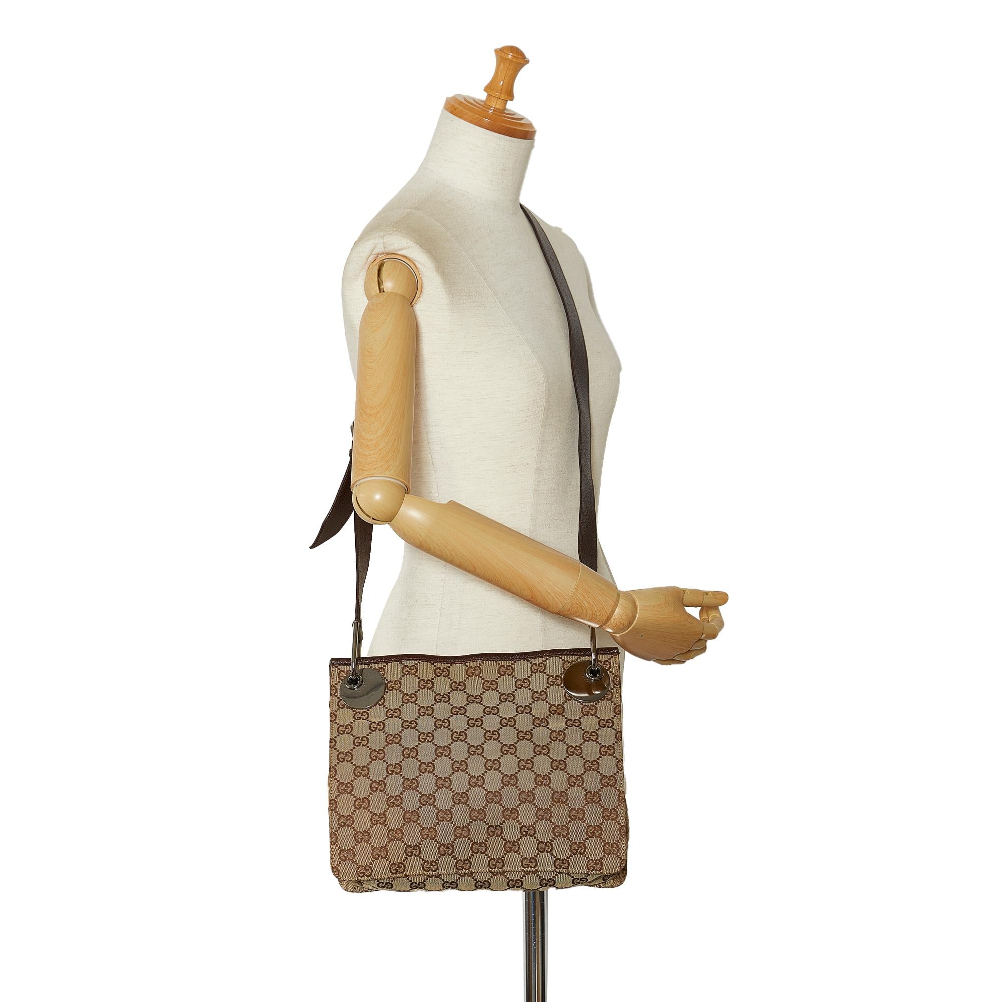Gucci GG Canvas Eclipse Crossbody (SHG-nDLEa1)