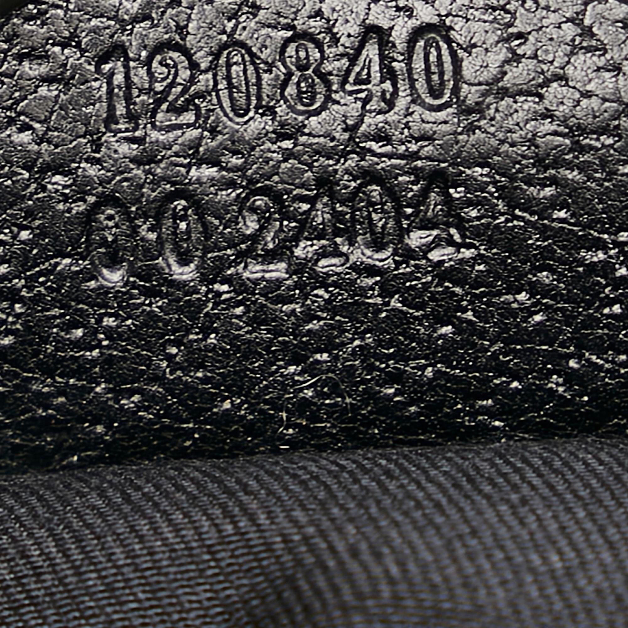 Gucci GG Canvas Eclipse Shoulder Bag (SHG-28440)