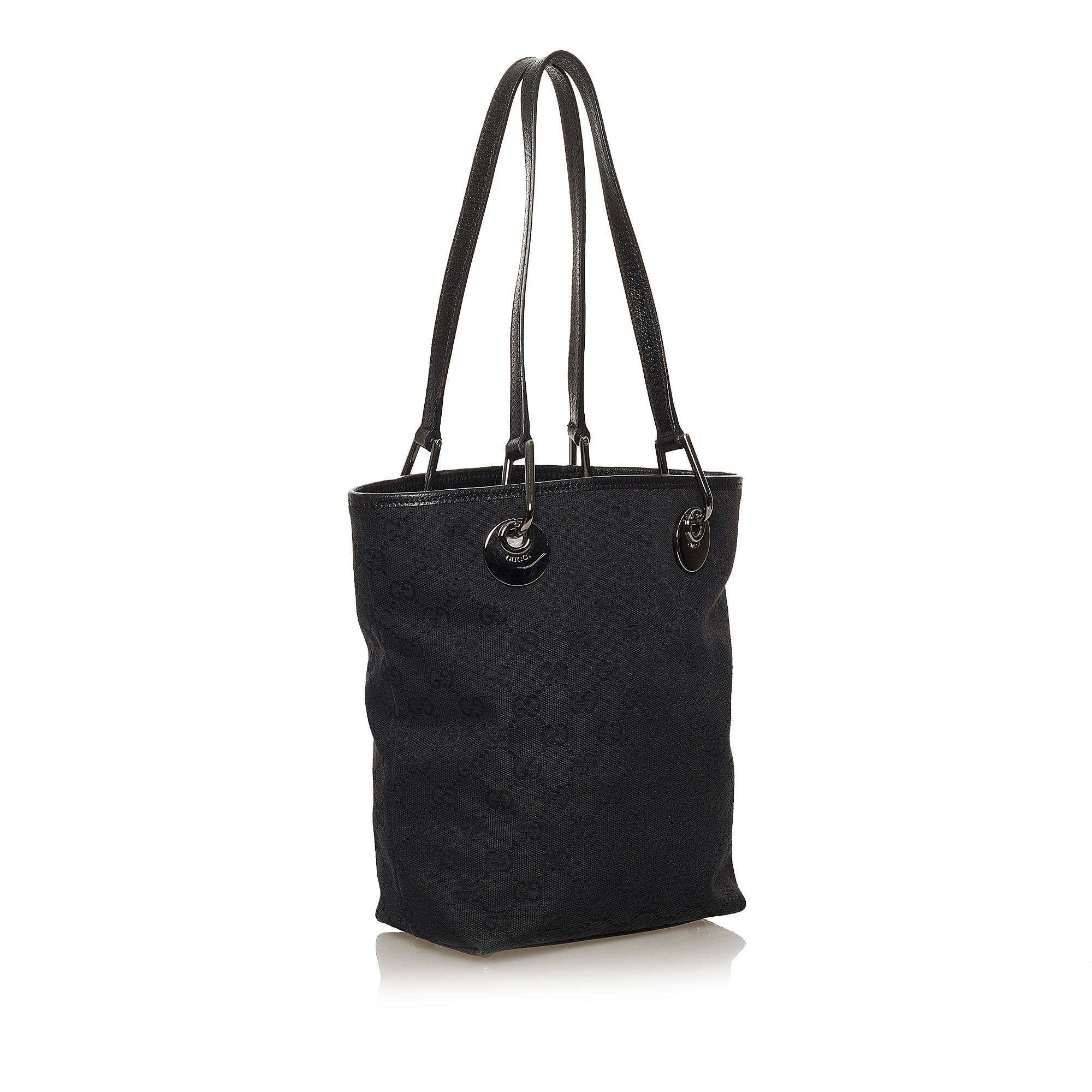 Gucci GG Canvas Eclipse Shoulder Bag (SHG-28440)