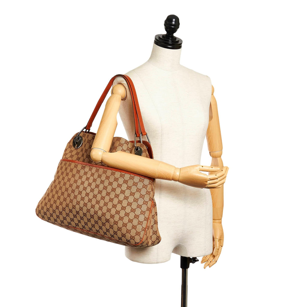 Gucci GG Canvas Eclipse Shoulder Bag (SHG-32048)