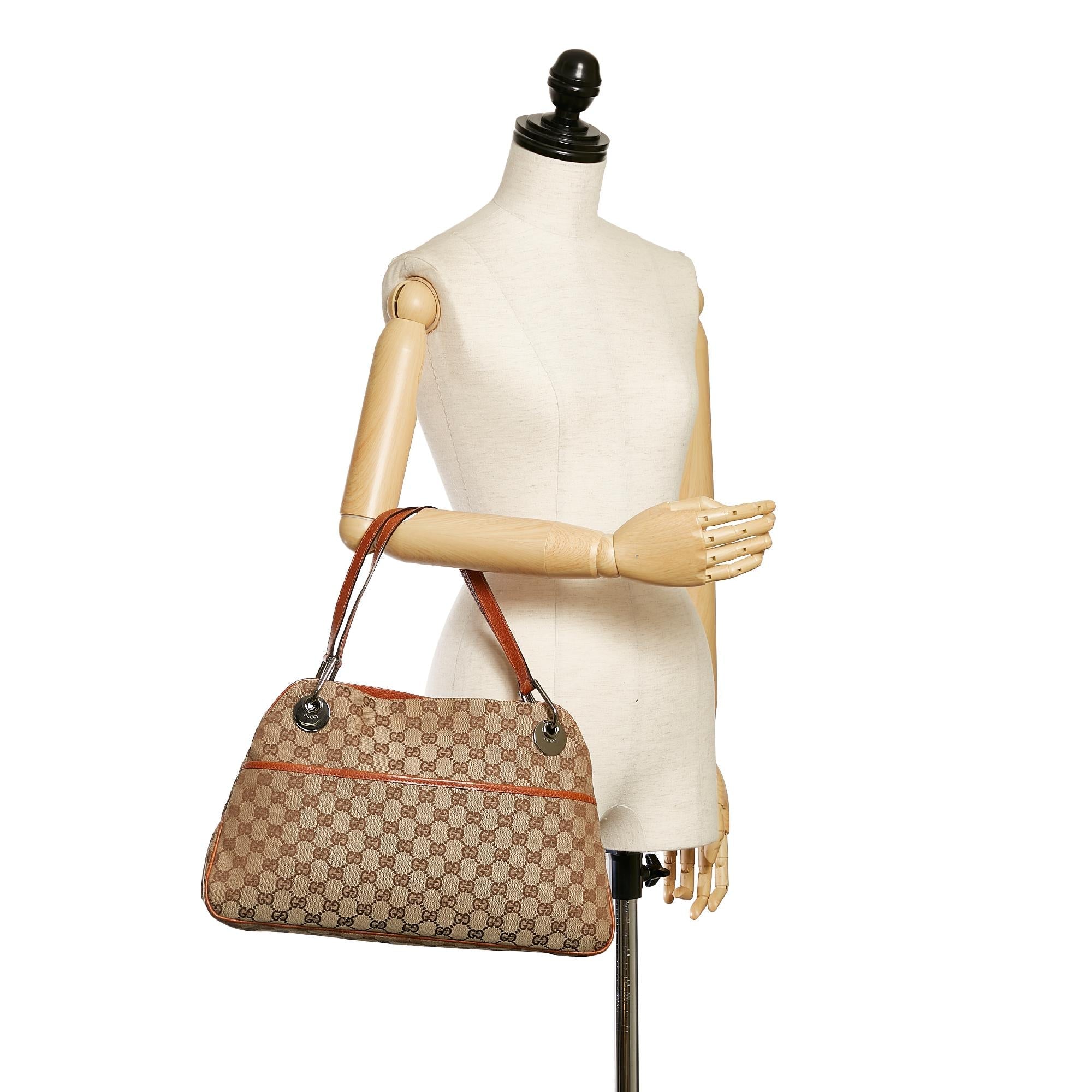 Gucci GG Canvas Eclipse Shoulder Bag (SHG-32808)