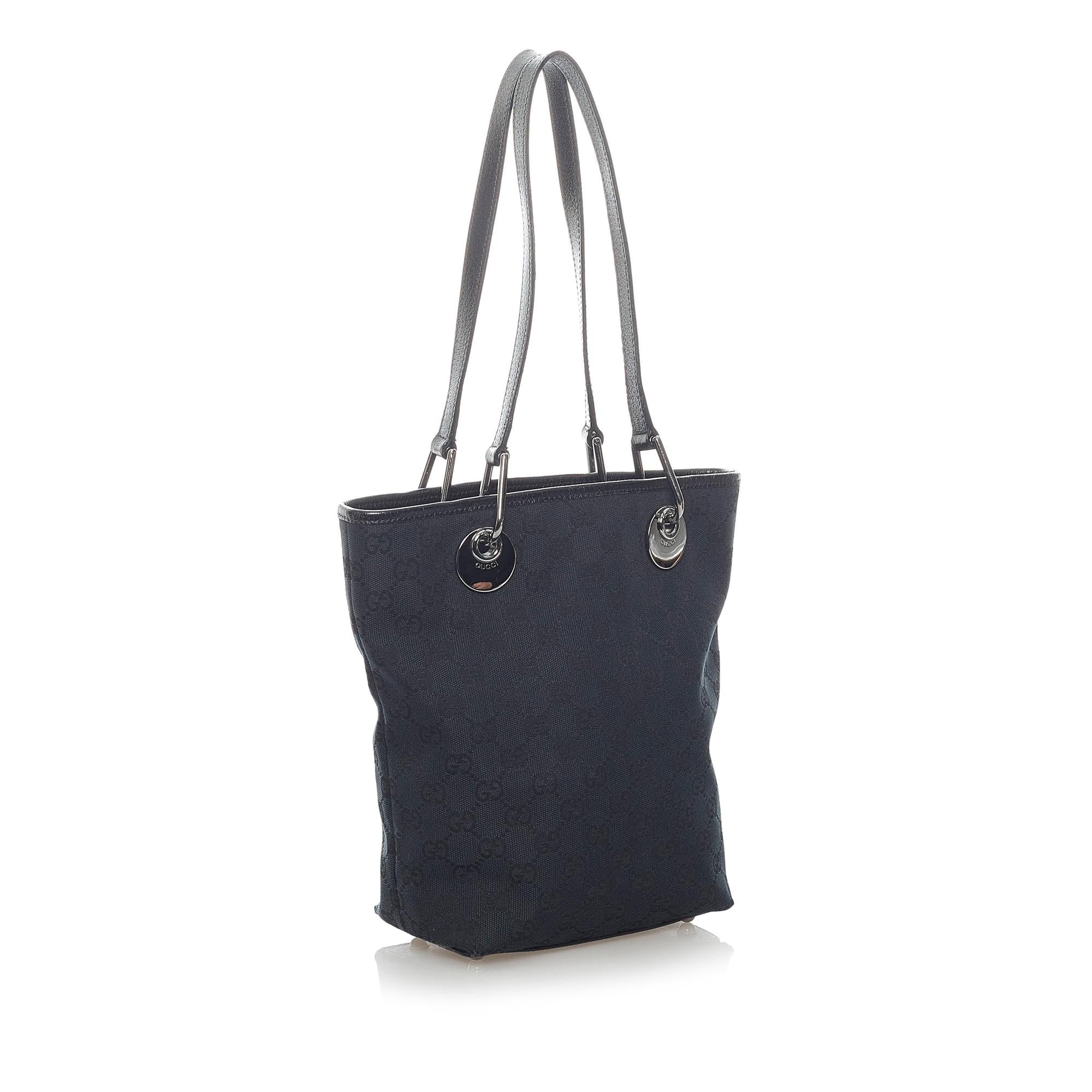 Gucci GG Canvas Eclipse Shoulder Bag (SHG-32852)