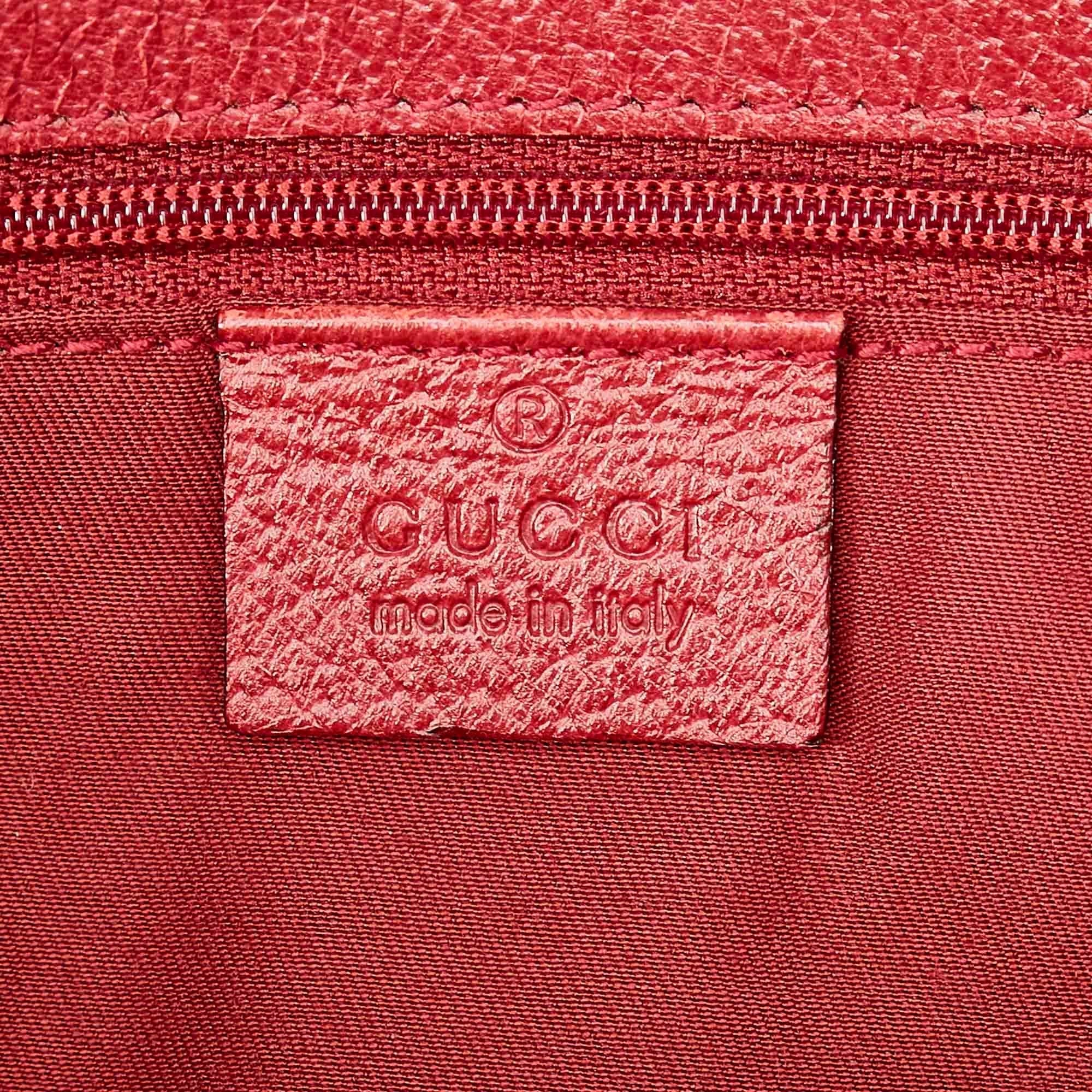 Gucci GG Canvas Eclipse Shoulder Bag (SHG-34031)