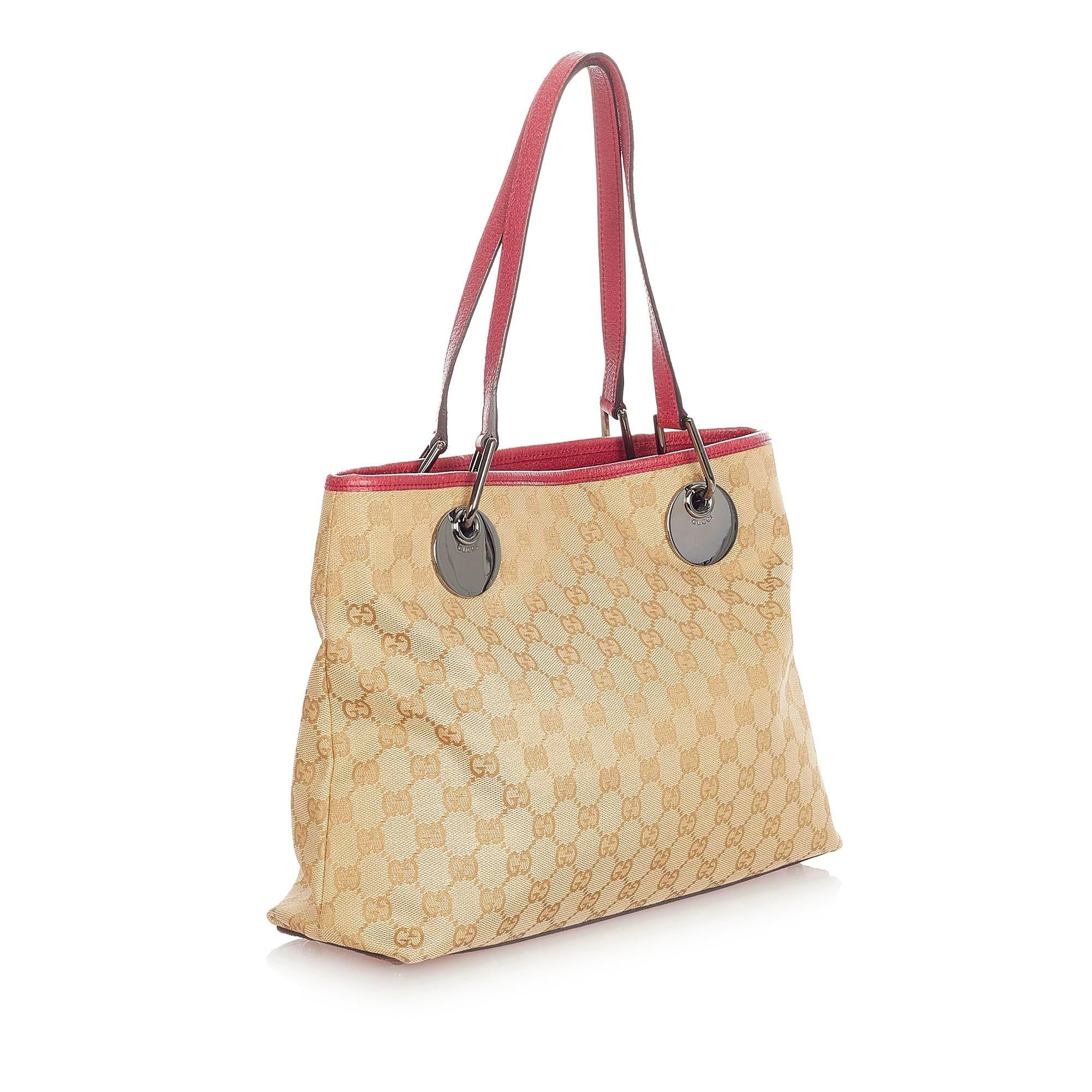 Gucci GG Canvas Eclipse Shoulder Bag (SHG-34031)