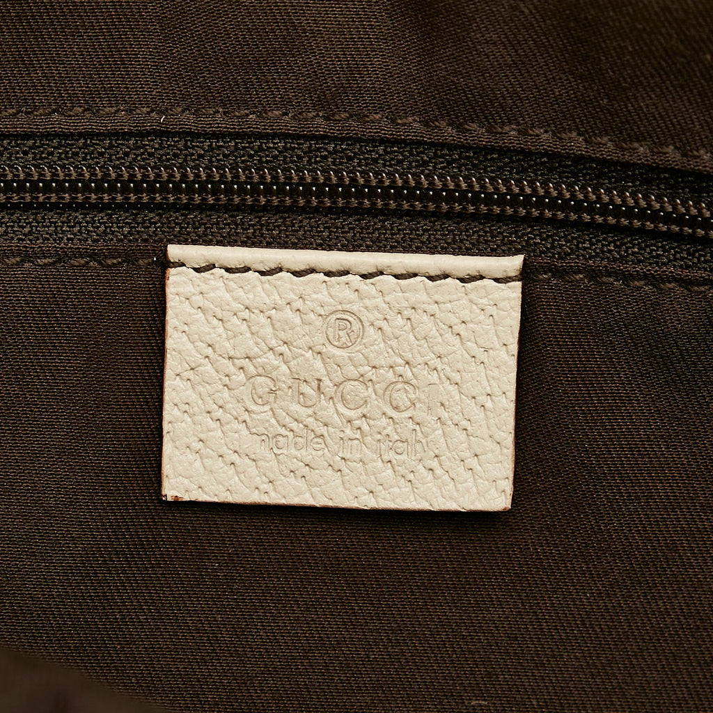 Gucci GG Canvas Eclipse Shoulder Bag (SHG-34061)