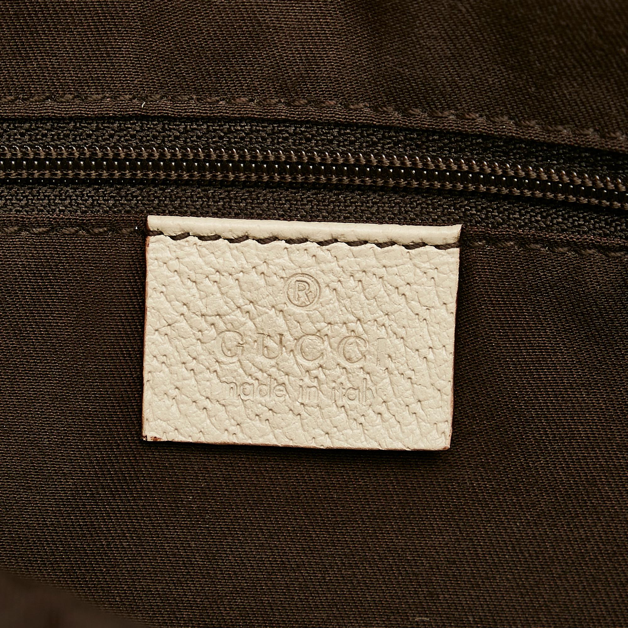 Gucci GG Canvas Eclipse Shoulder Bag (SHG-34061)