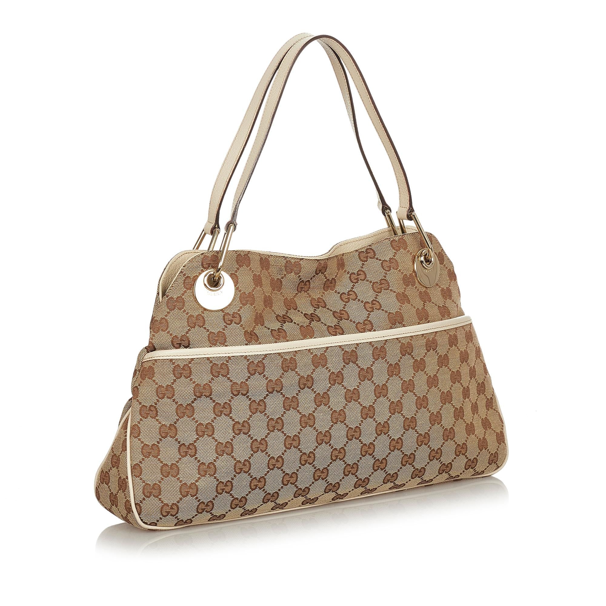 Gucci GG Canvas Eclipse Shoulder Bag (SHG-34061)