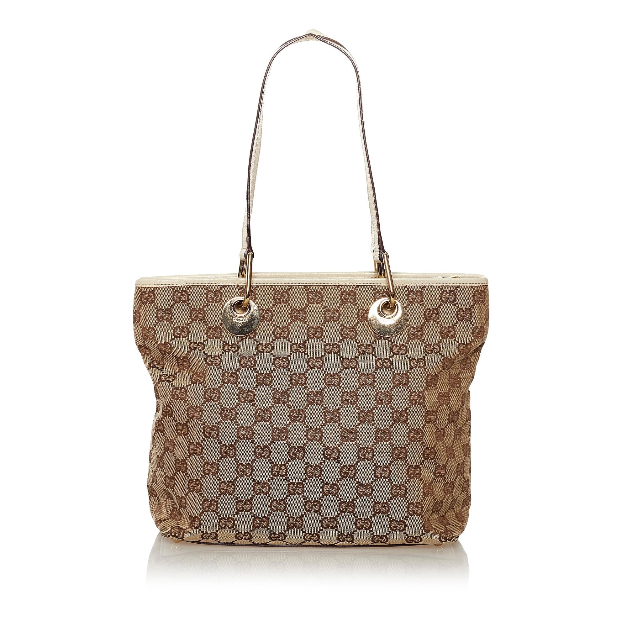Gucci GG Canvas Eclipse Shoulder Bag (SHG-34640)