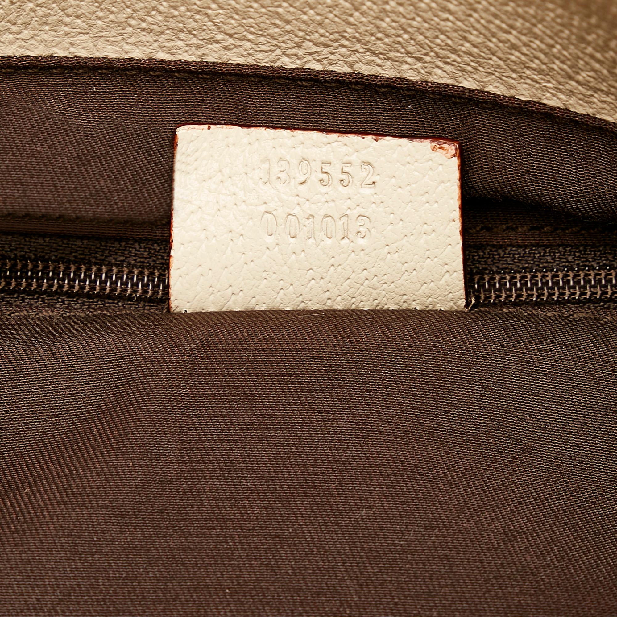 Gucci GG Canvas Eclipse Shoulder Bag (SHG-34640)