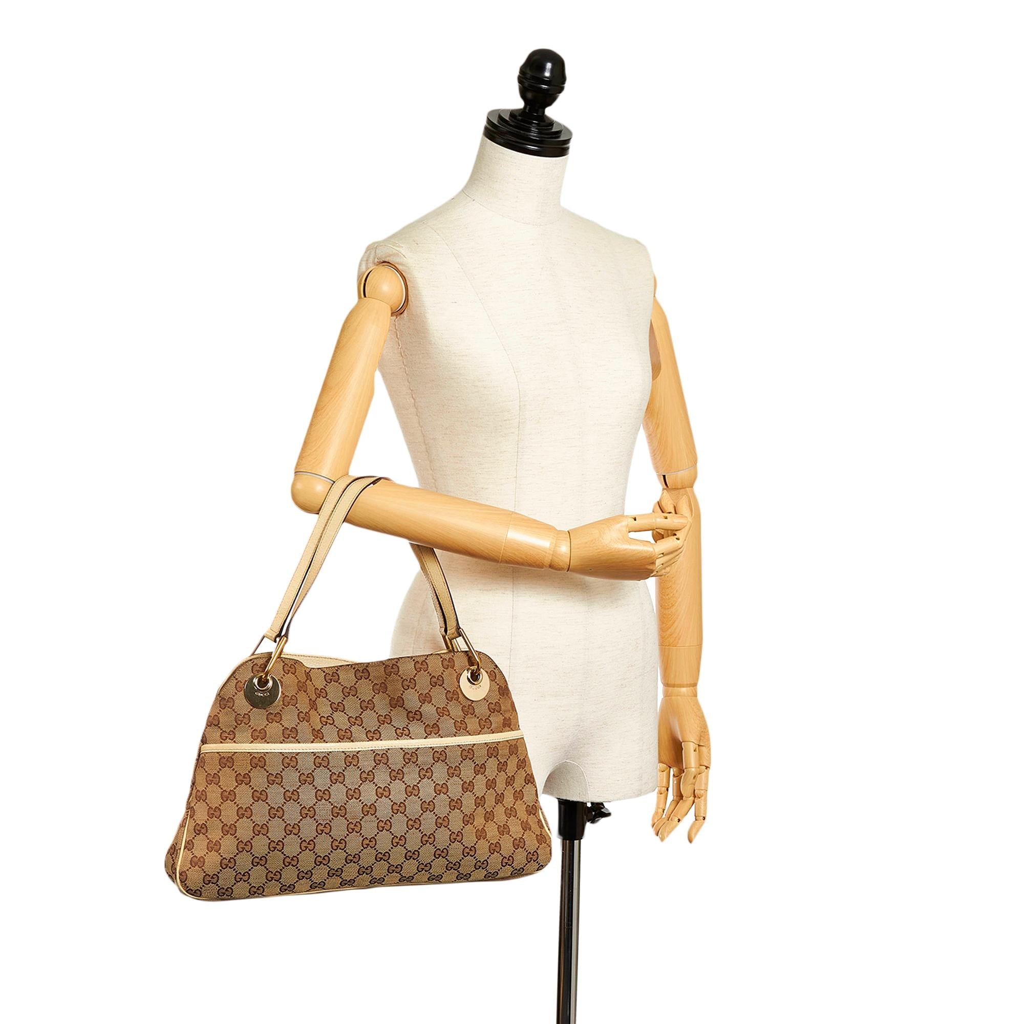 Gucci GG Canvas Eclipse Tote Bag (SHG-37358)