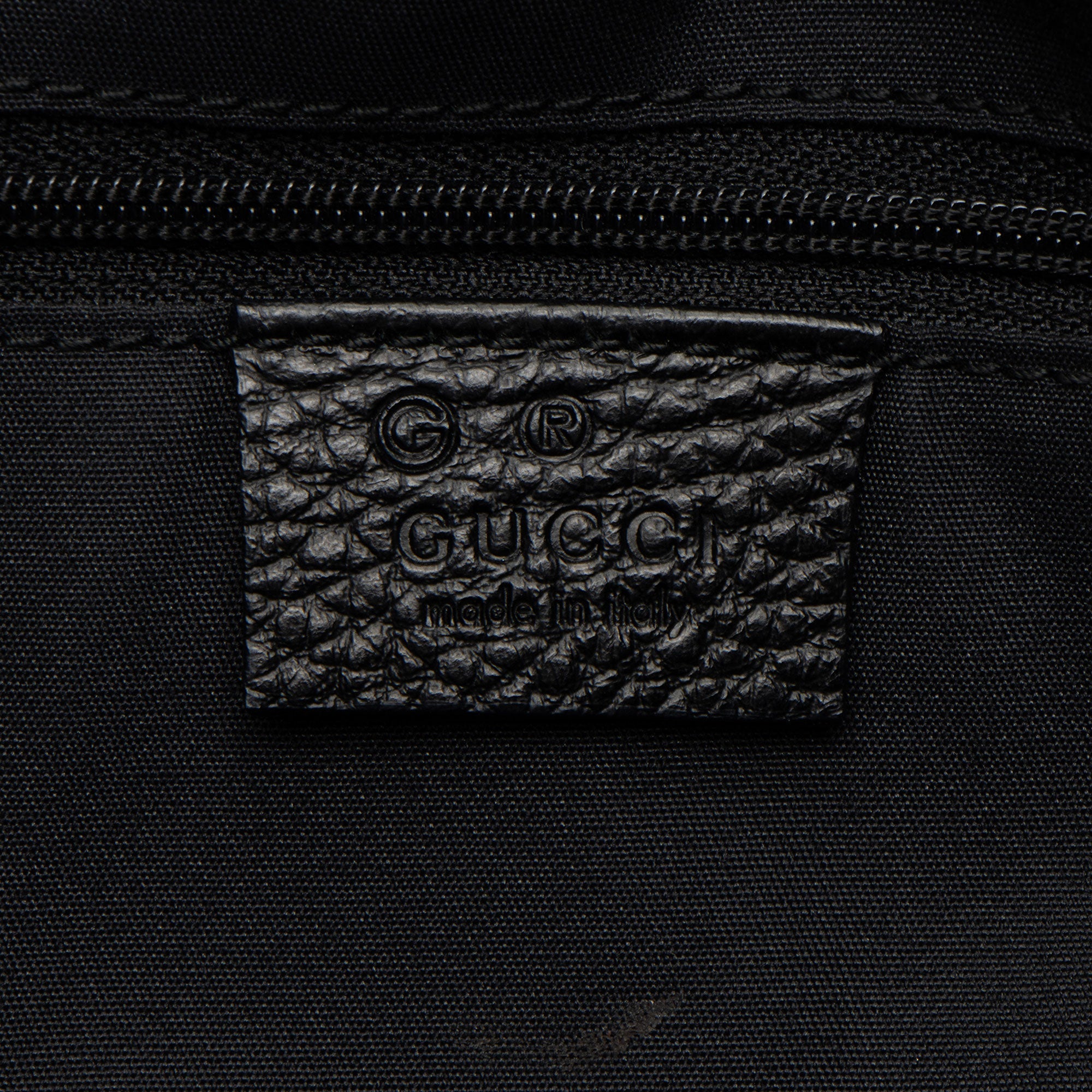 Gucci GG Canvas Full Moon Tote (SHF-J0EB6y)
