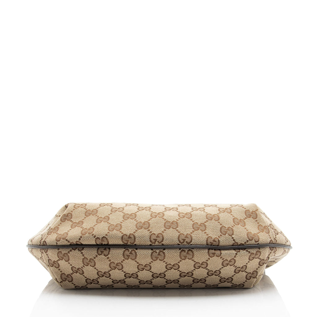 Gucci GG Canvas Half Moon Medium Messenger (SHF-wdpRGn)