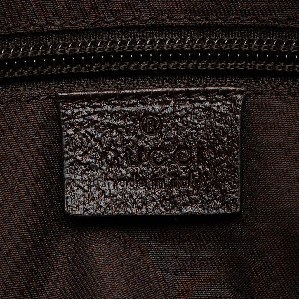 Gucci GG Canvas Half Moon Medium Messenger (SHF-wdpRGn)