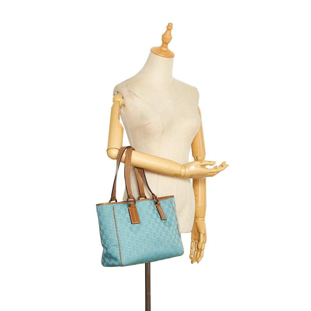 Gucci GG Canvas Handbag (SHG-JCmL58)
