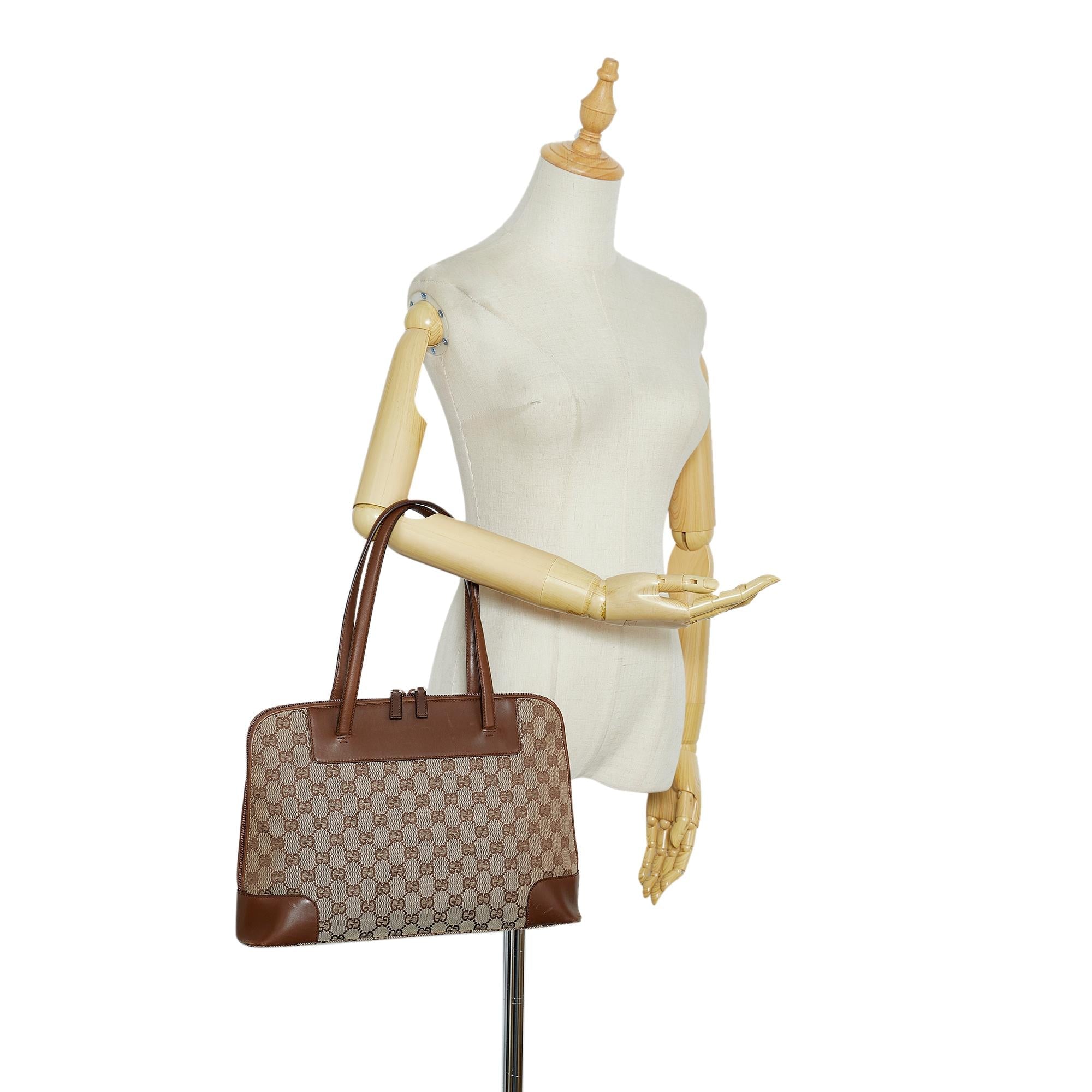Gucci GG Canvas Handbag (SHG-JgjGXQ)