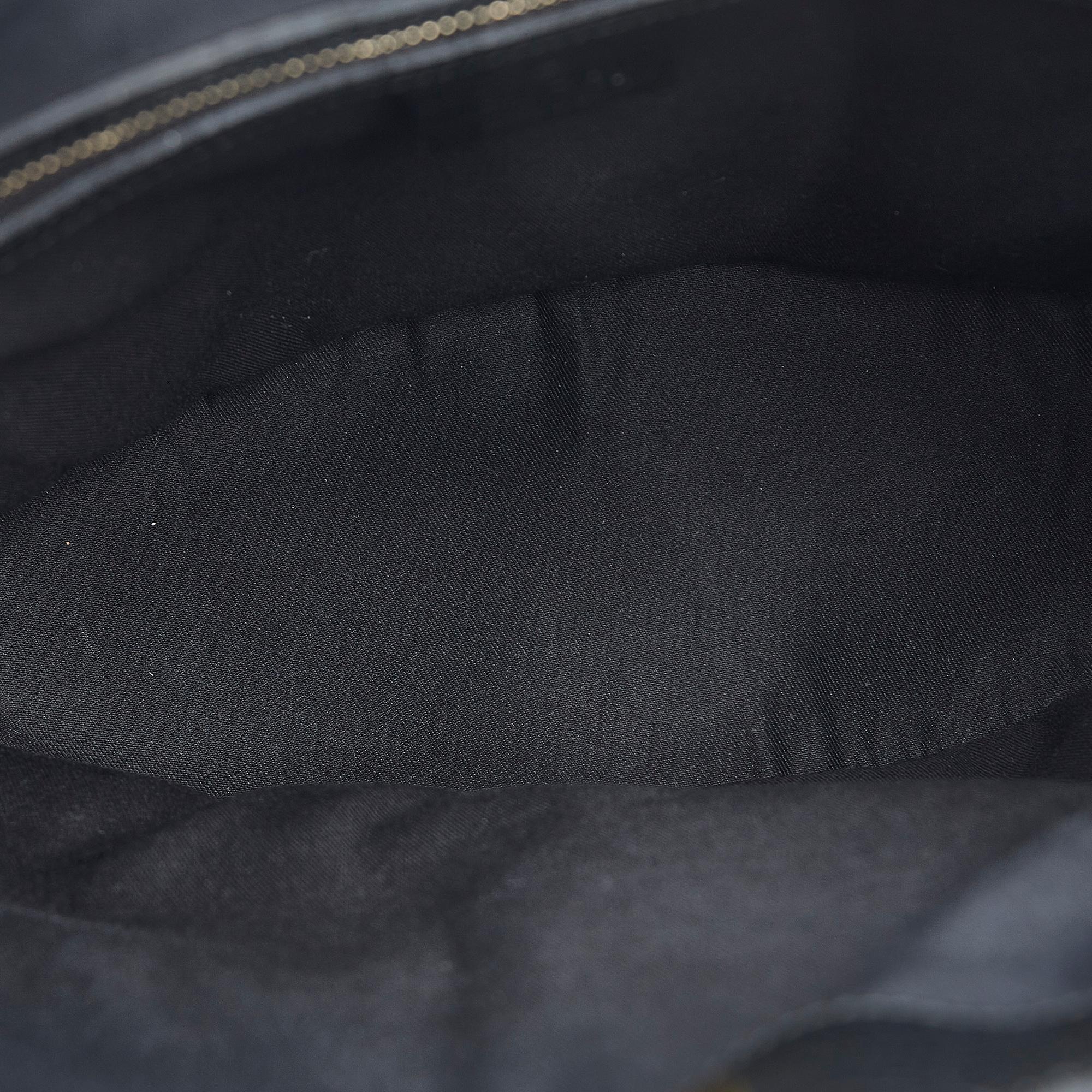 Gucci GG Canvas Hasler Shoulder Bag (SHG-BpgfrA)