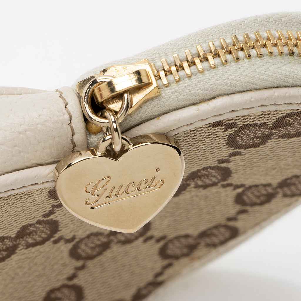 Gucci GG Canvas Heart Coin Pouch (SHF-8ldoVR)