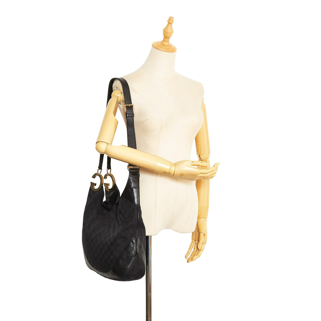 Gucci GG Canvas Hobo Bag (SHG-if0a3r)
