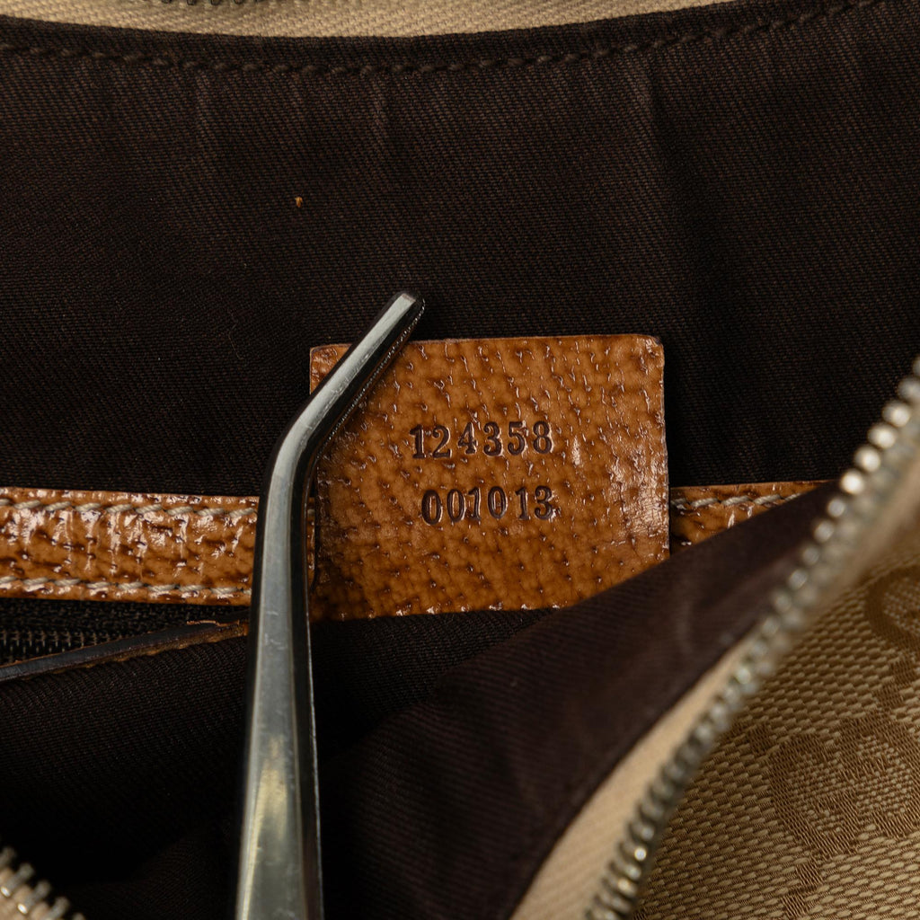 Gucci GG Canvas Hobo (SHG-hPCRxa)
